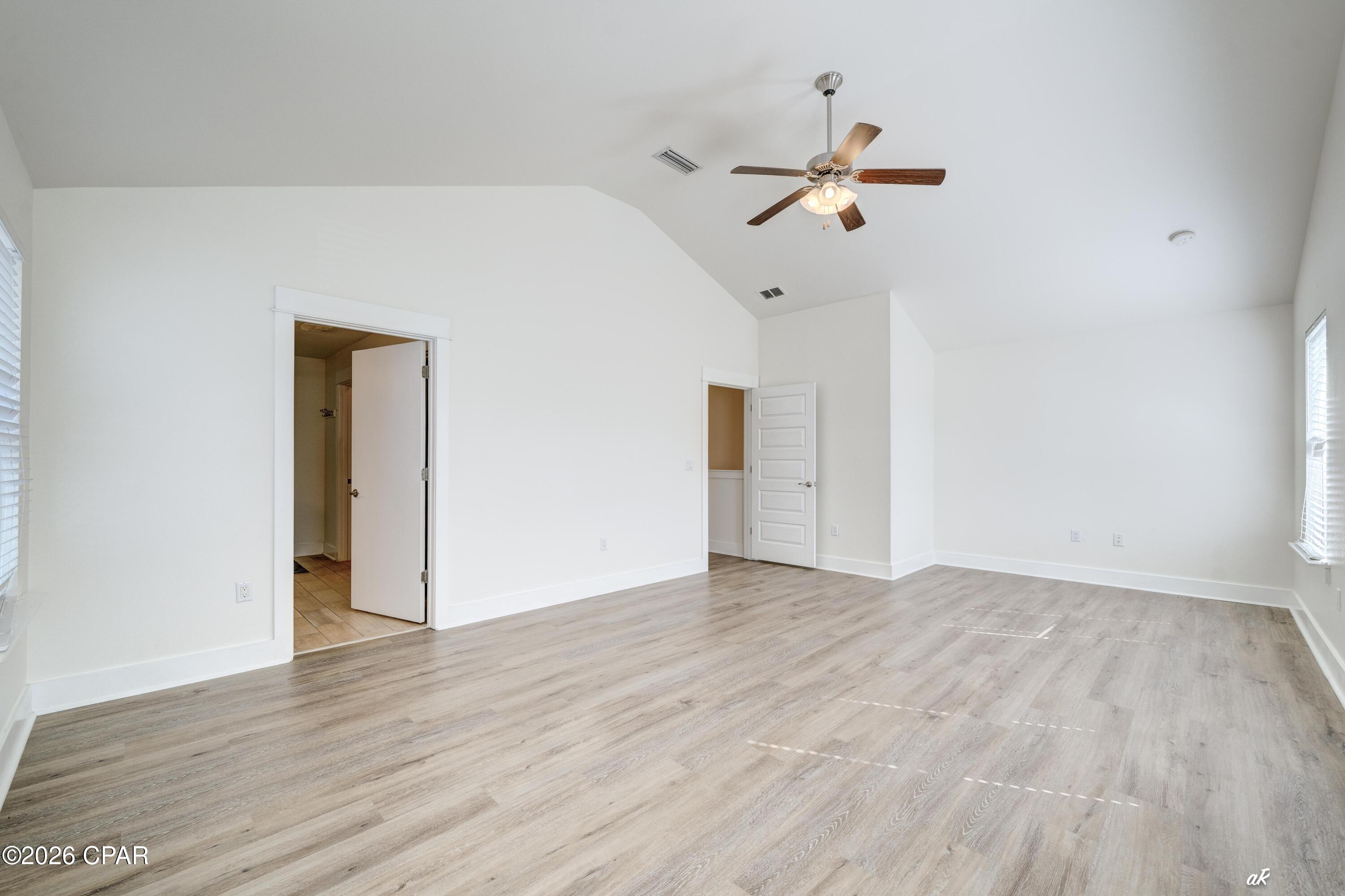 Image 25 For 217 Melrose Avenue