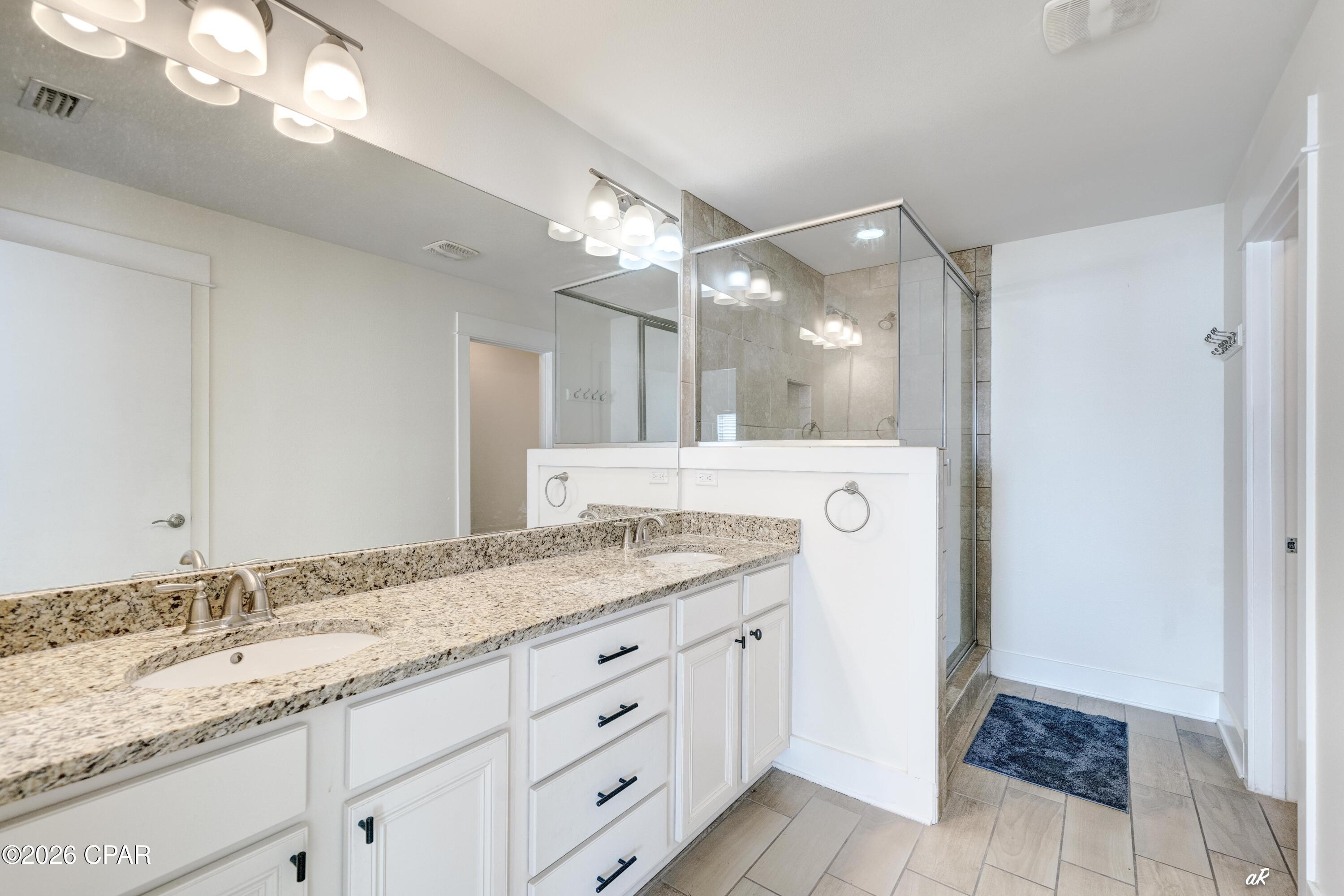 Image 26 For 217 Melrose Avenue