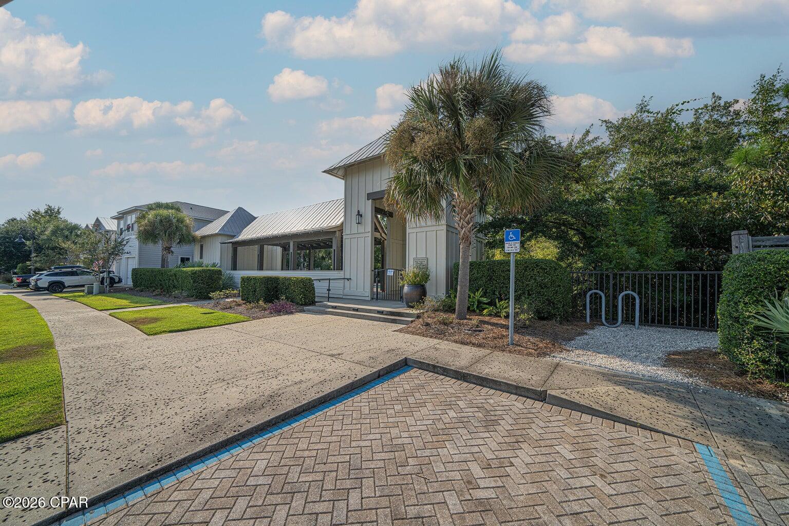 Image 44 For 217 Melrose Avenue