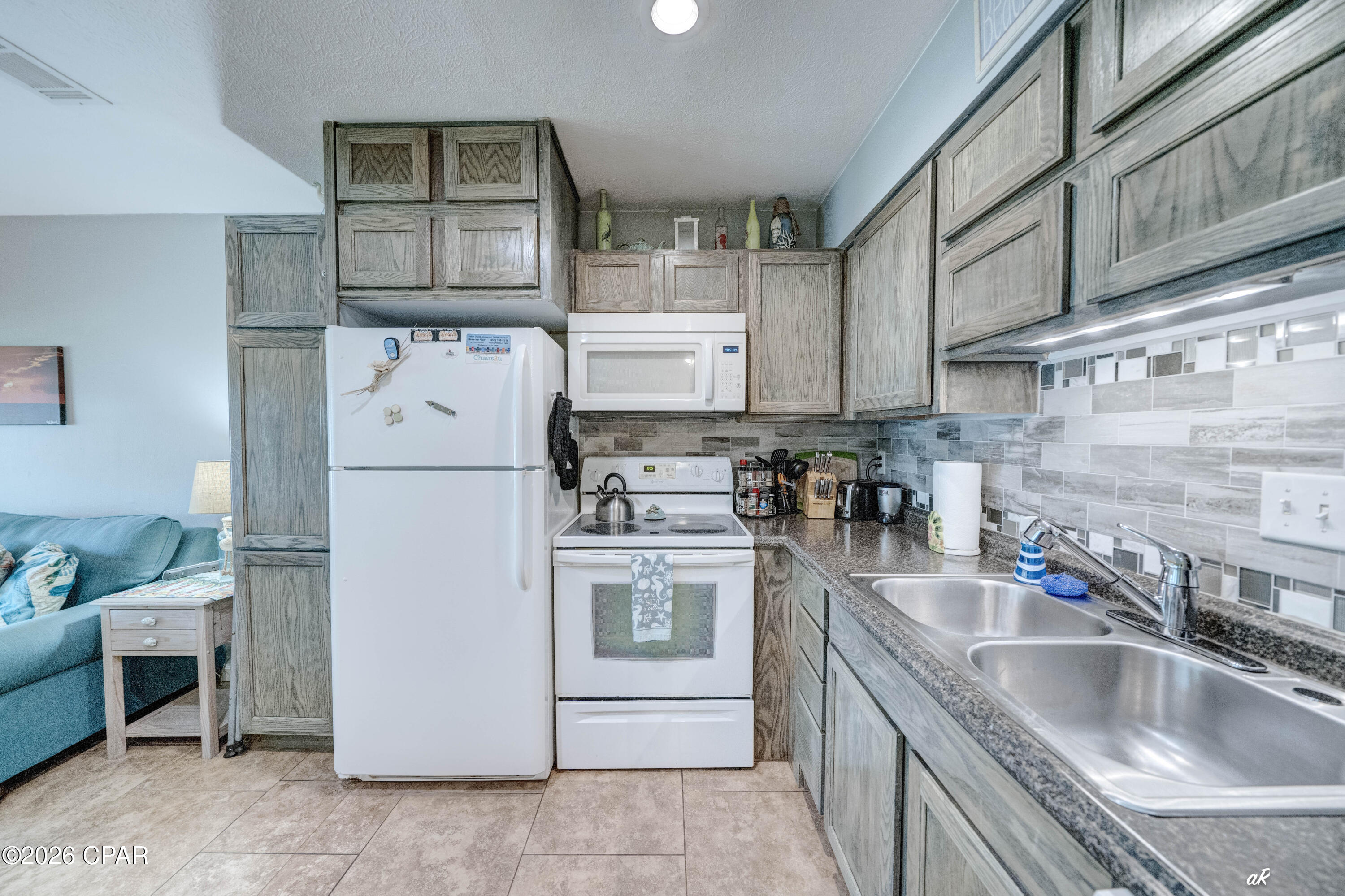 Image 7 For 6205 Thomas Drive 2f