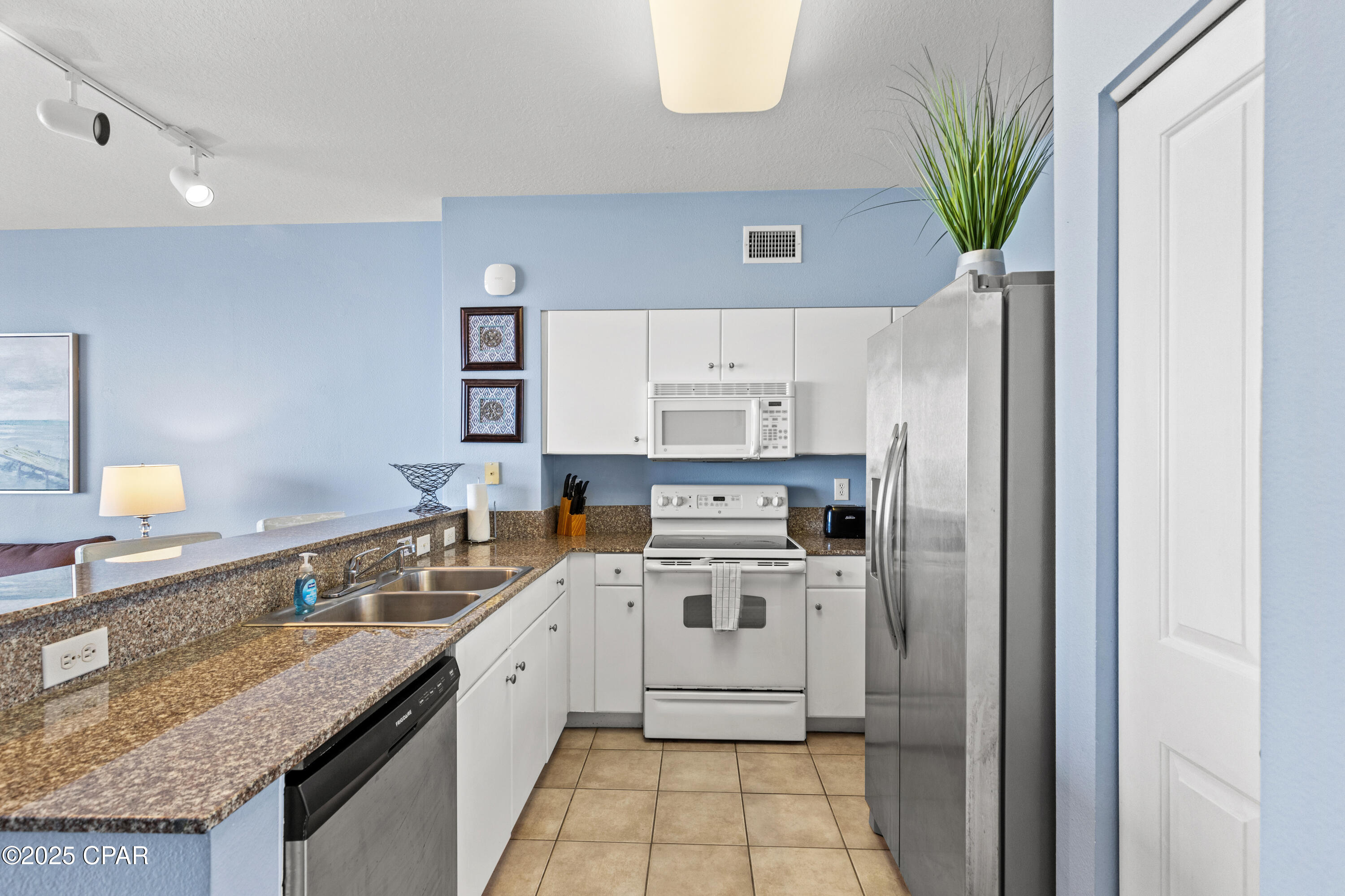 Image 9 For 9900 Thomas Drive 1019