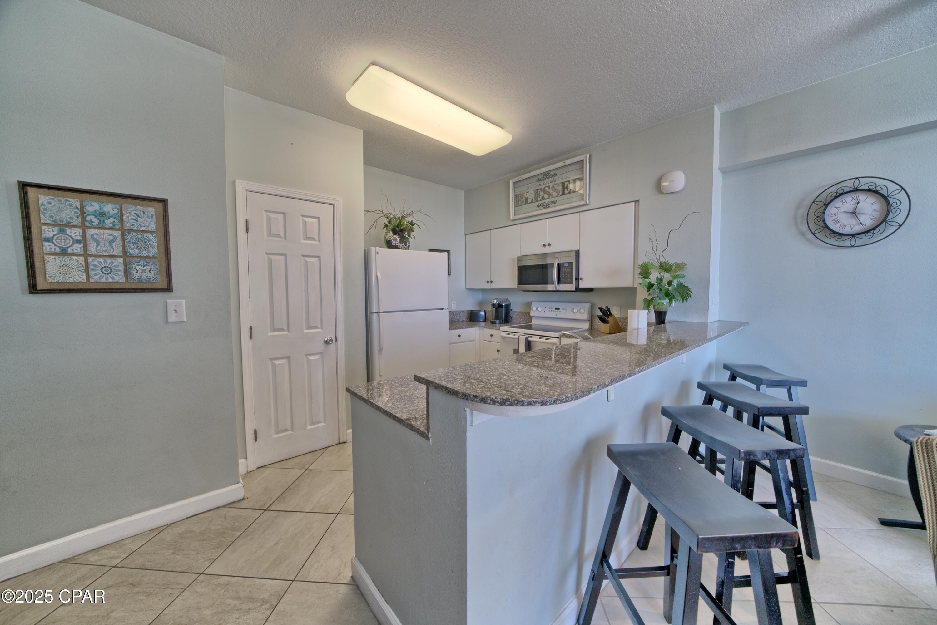 Image 3 For 9900 Thomas Drive 407