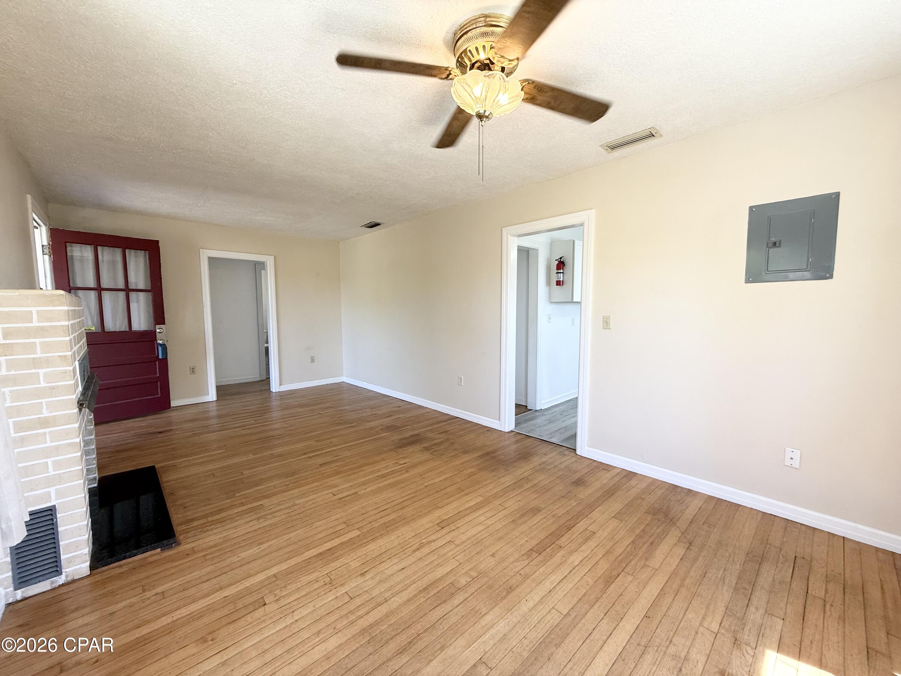 Image 13 For 421 Berthe Avenue