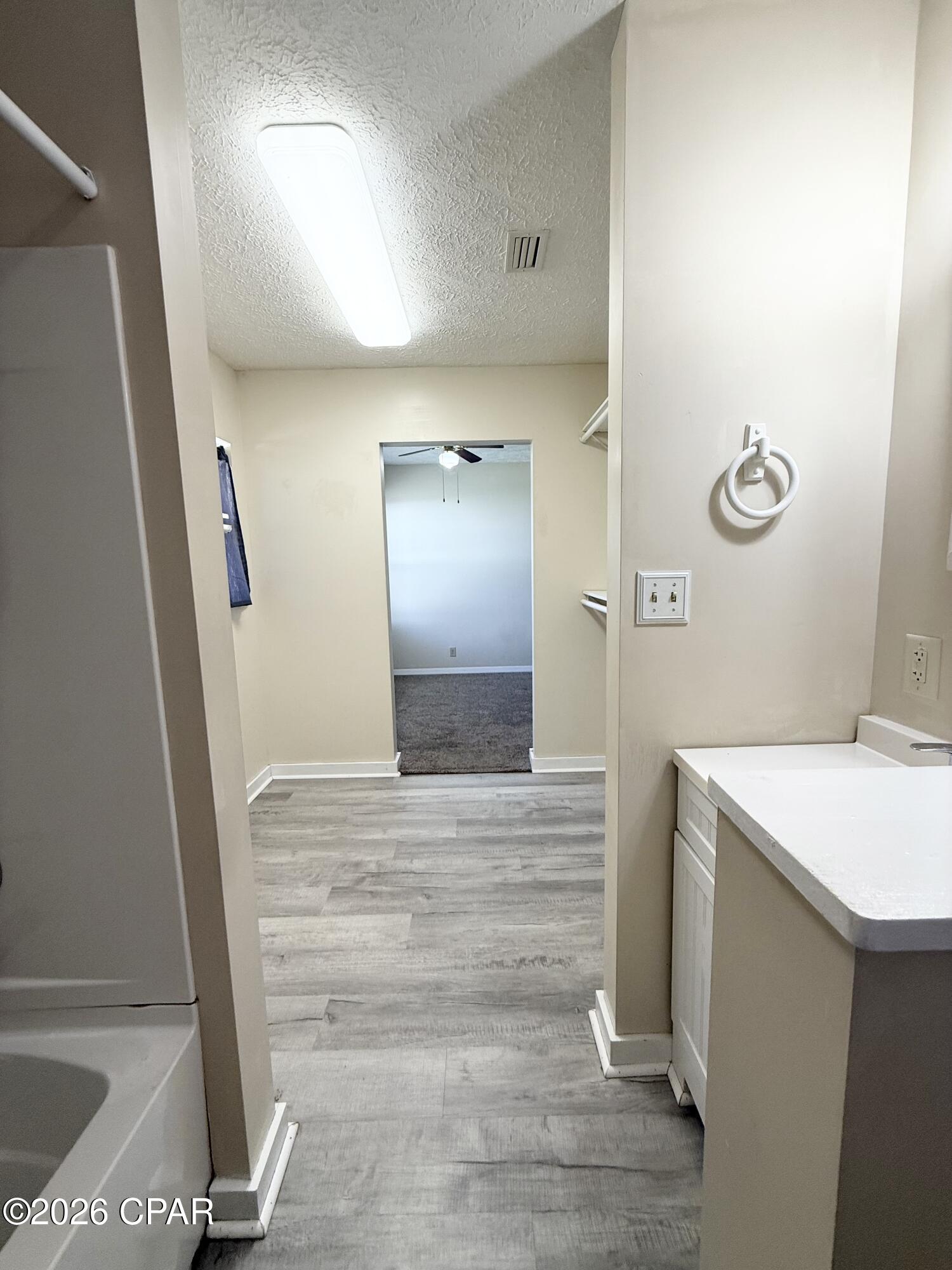 Image 23 For 421 Berthe Avenue