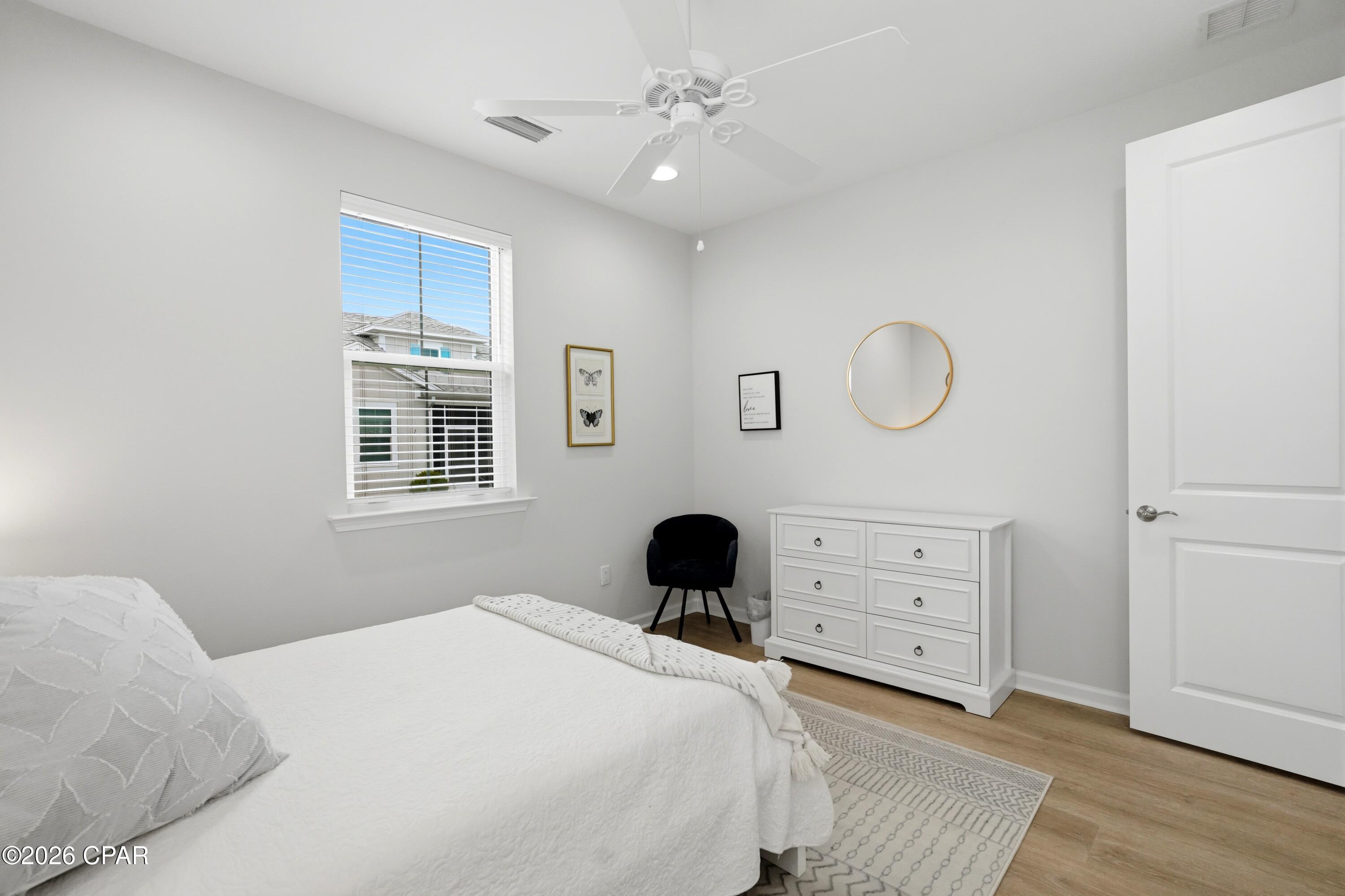 Image 32 For 8463 Landshark Boulevard