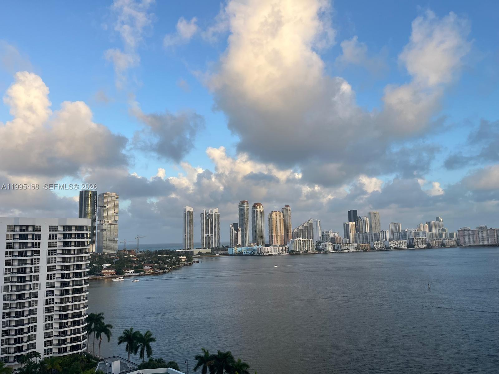 Mystic Pointe Tower 500 C