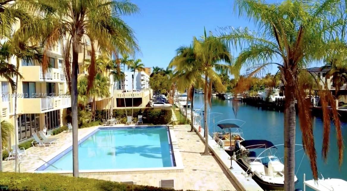 Vecino Del Mar Condo