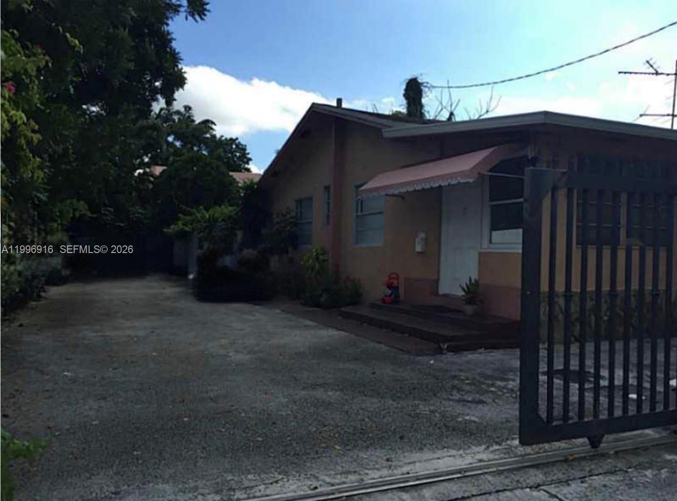 Homes for sale in Miami, FL | 2528 Sw 16th St, Miami, FL 33145 | MLS# A11996916