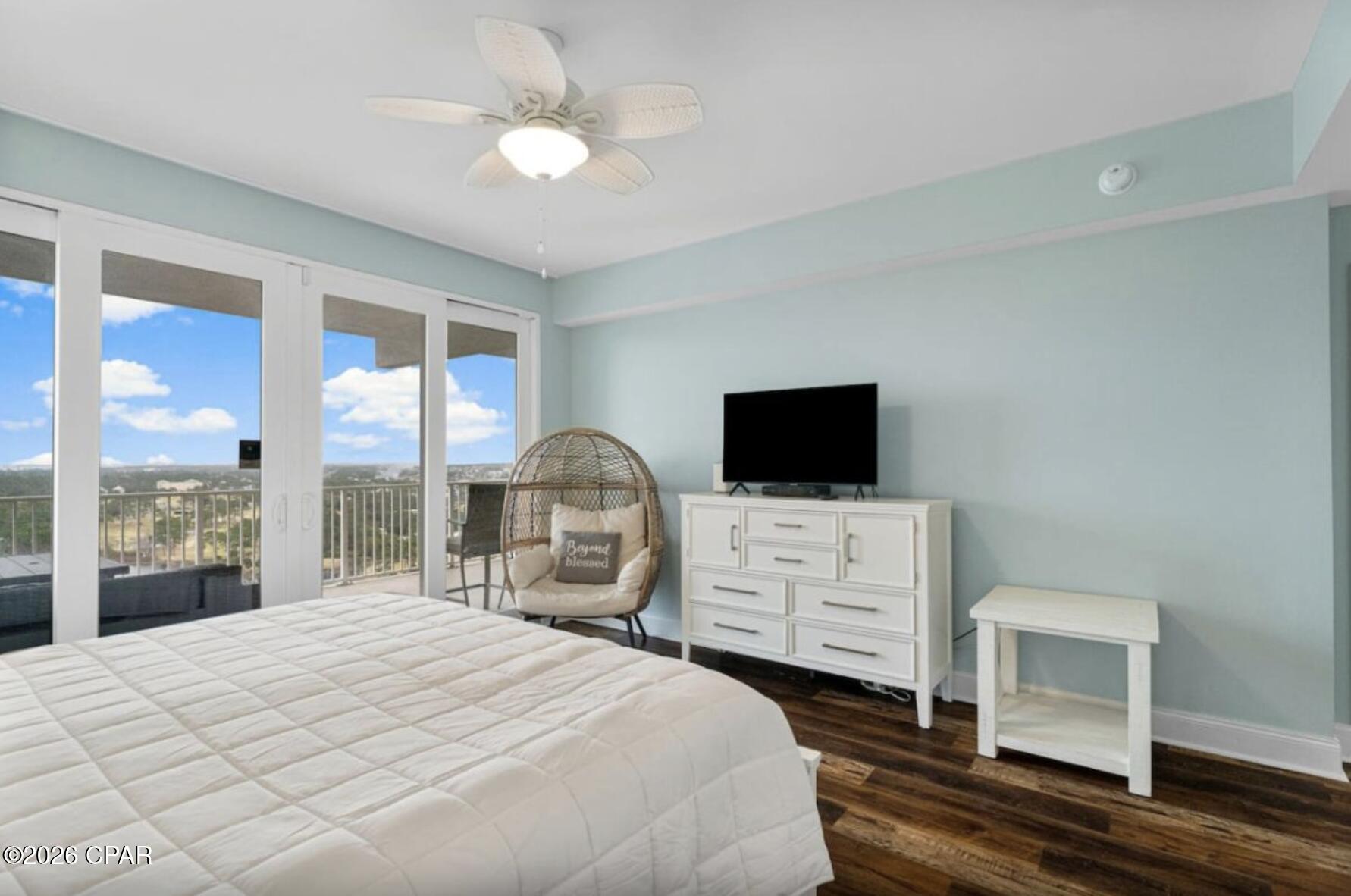 Image 11 For 9902 Thomas Drive 1734