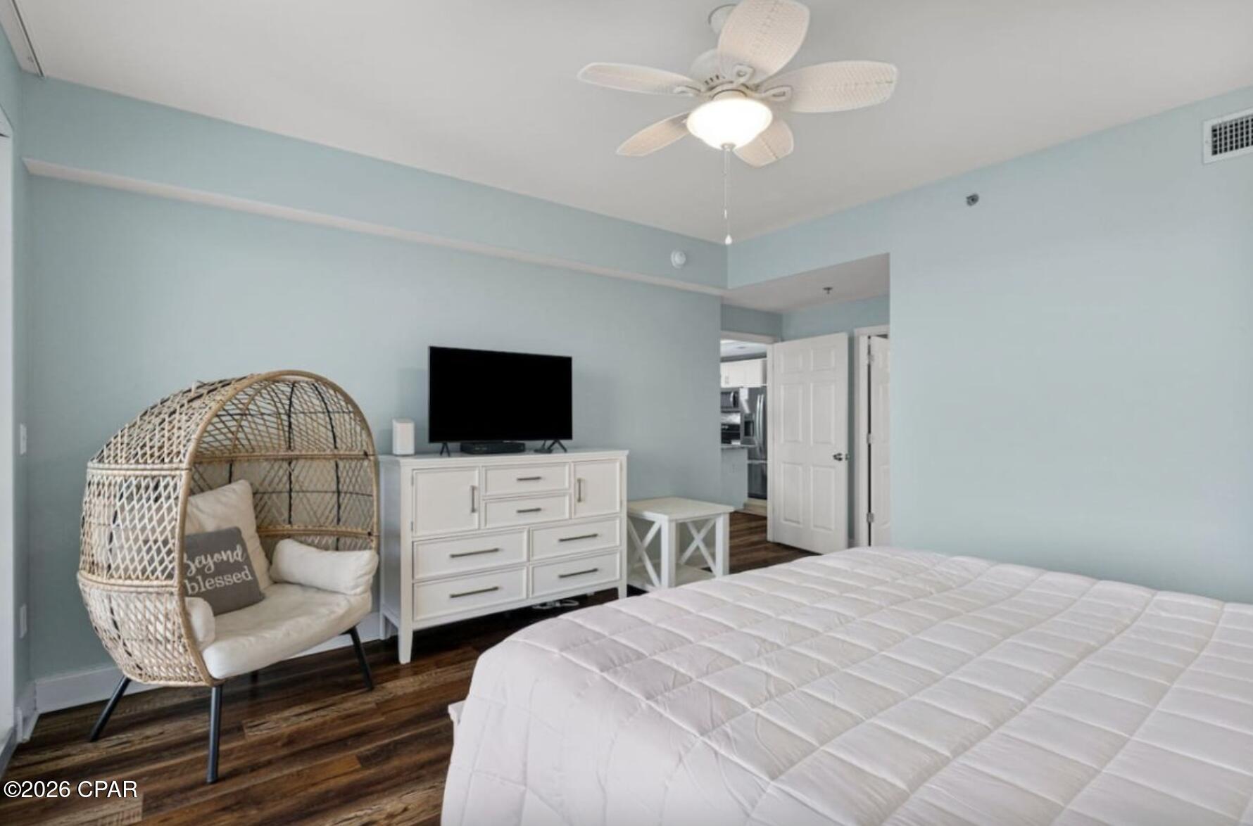 Image 12 For 9902 Thomas Drive 1734