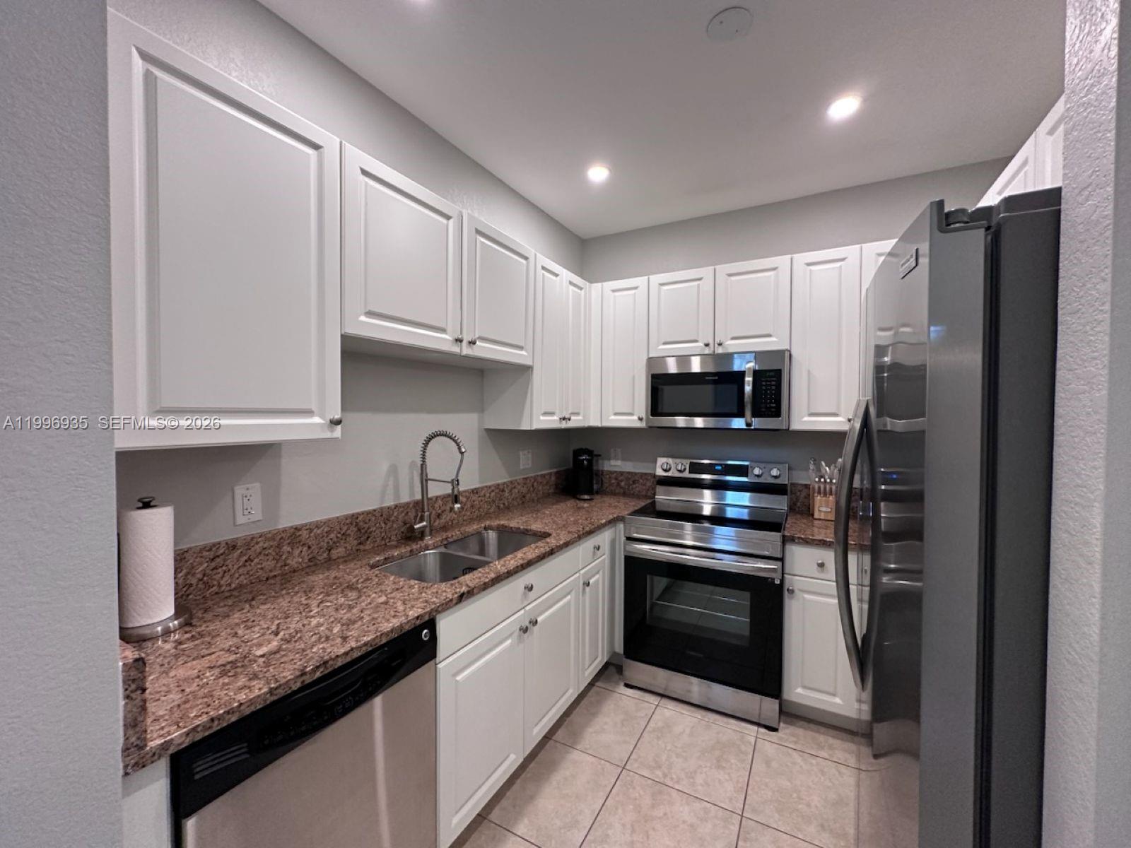 Property photo # 8
