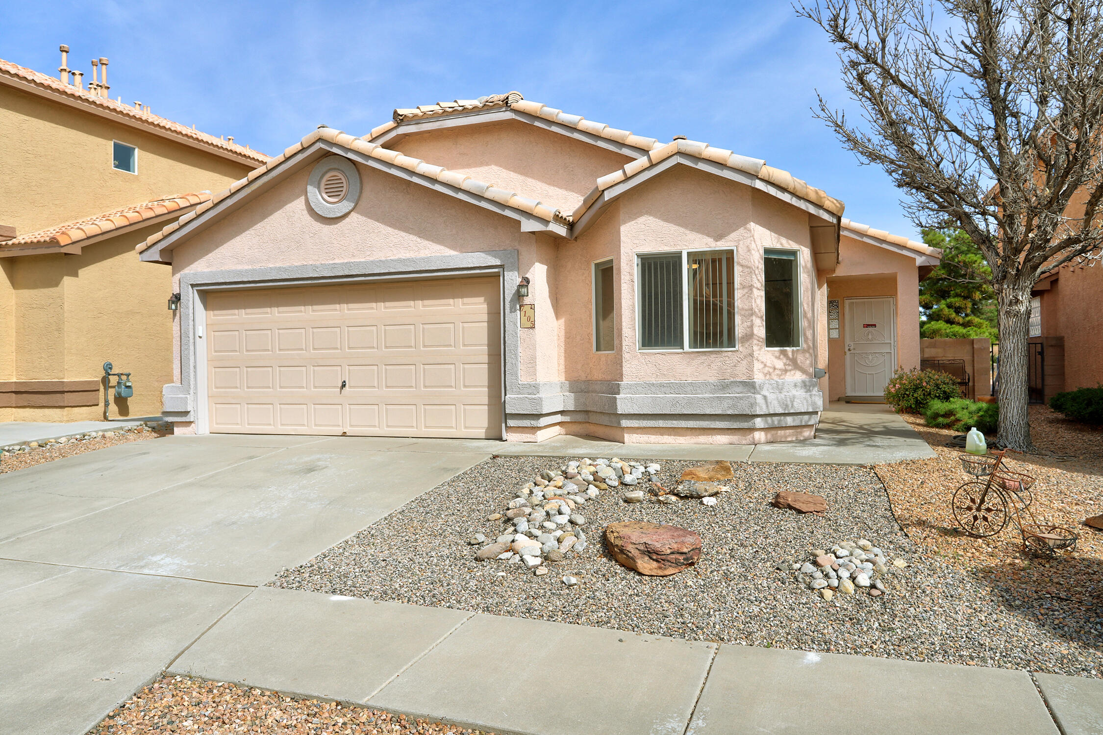 La Cueva single story, brand new water proof flooring throughout ( no carpet), newer HVAC. Well maintained.  One blocks away from North Domingo Baca park /  community center.  (with Tennis court, dog park, skatepark, playground, handball court, bocce courts, swimming pool under construction....). Mature and quiet community. Near shopping center - Smith, Kohl's, Big 5, Ross, Chili's, Dion, El Patron, Thai Spice, Weck's, Tula's Kitchen, Flying Star, Vintage 423, Panera Bread, Chick-fil-A..... 3 minutes to I-25 Freeway.  One blocks away to La Cueva High, 2 blocks away from Desert Ridge Middle School.  Well designed backyard with covered patio and open patio with pergola.  Artificial turf for easy care. Flower bed or vegetable garden of your choice. All appliances included. Move-in ready.
