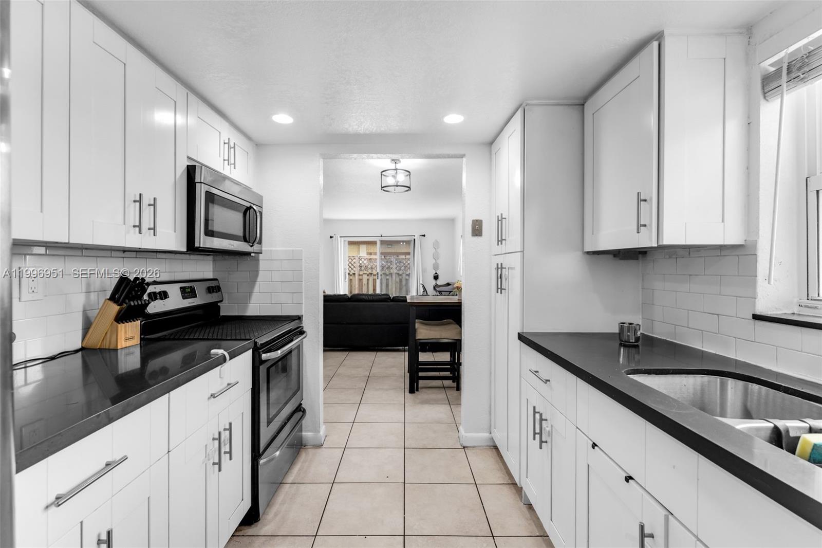 Courtyards At Kendall Con