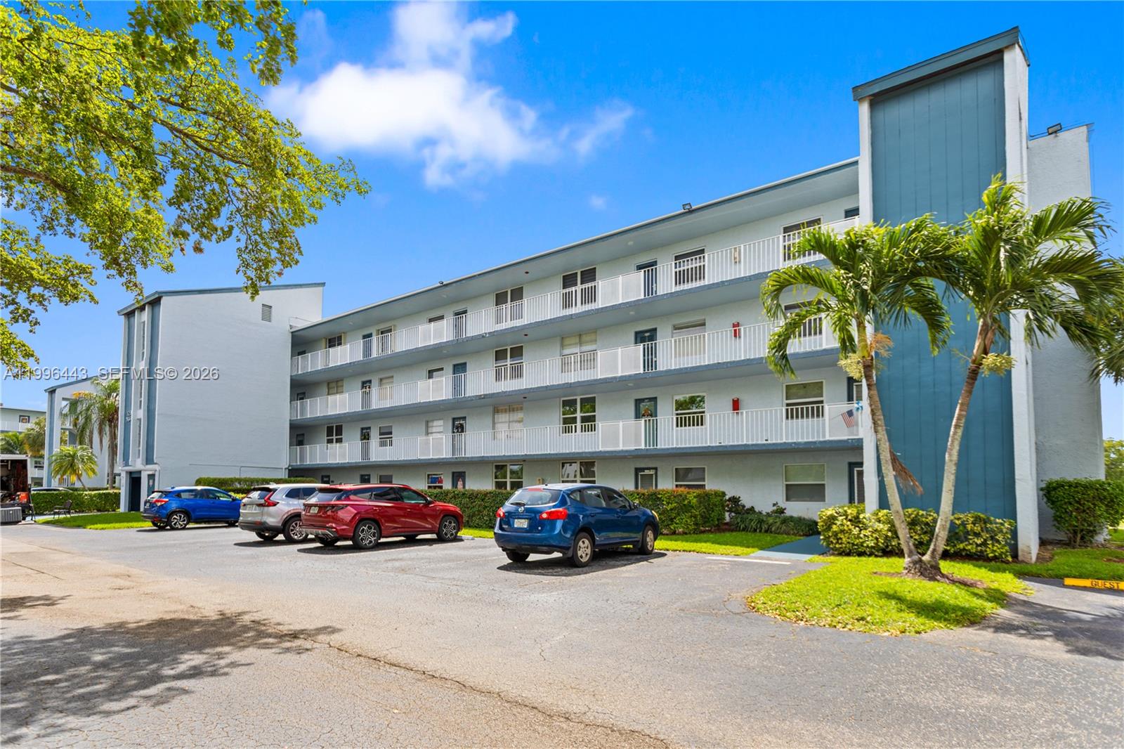 12B Of Palm Springs 2 Con