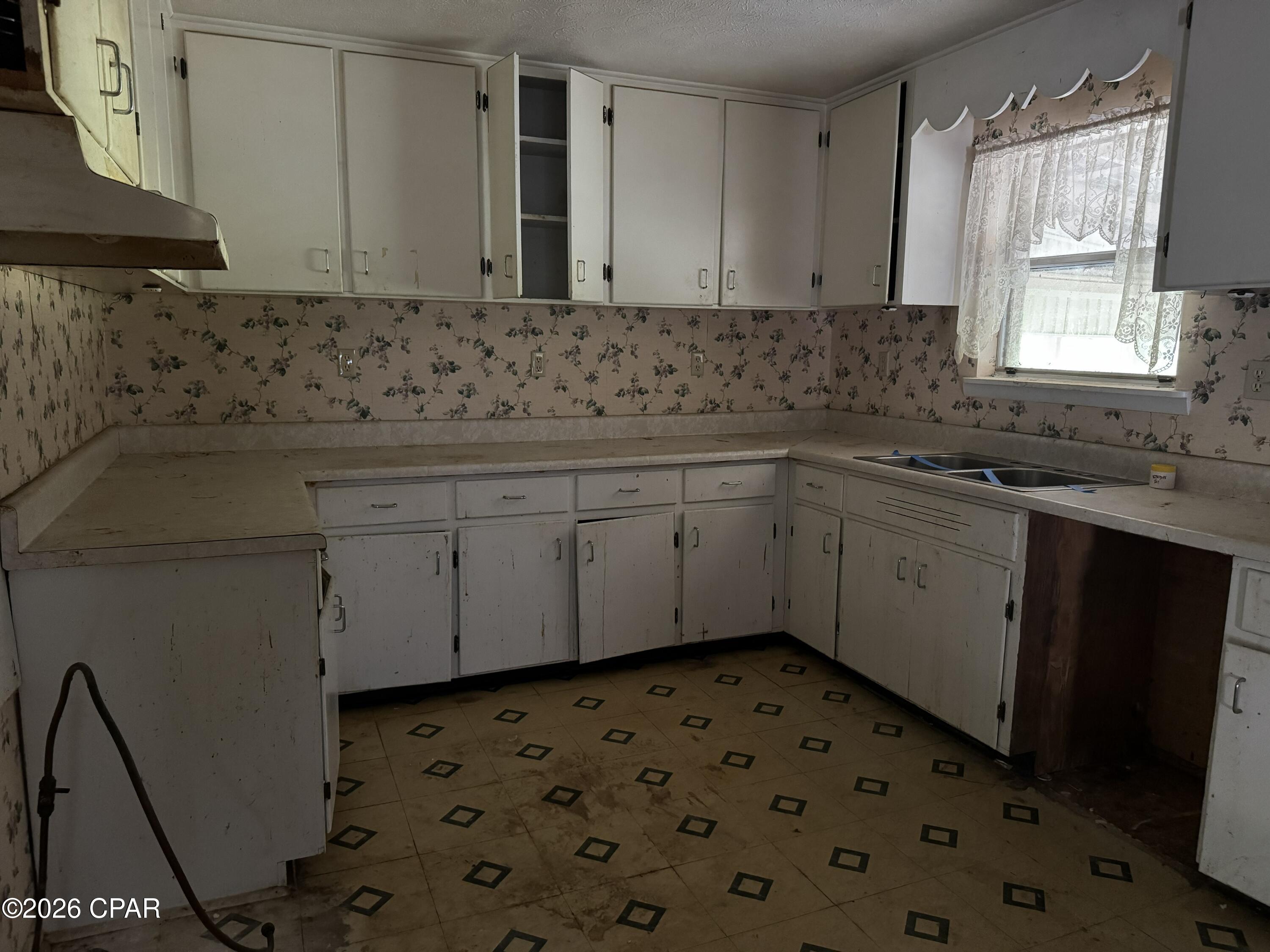 Image 4 For 4509 Fowler Road