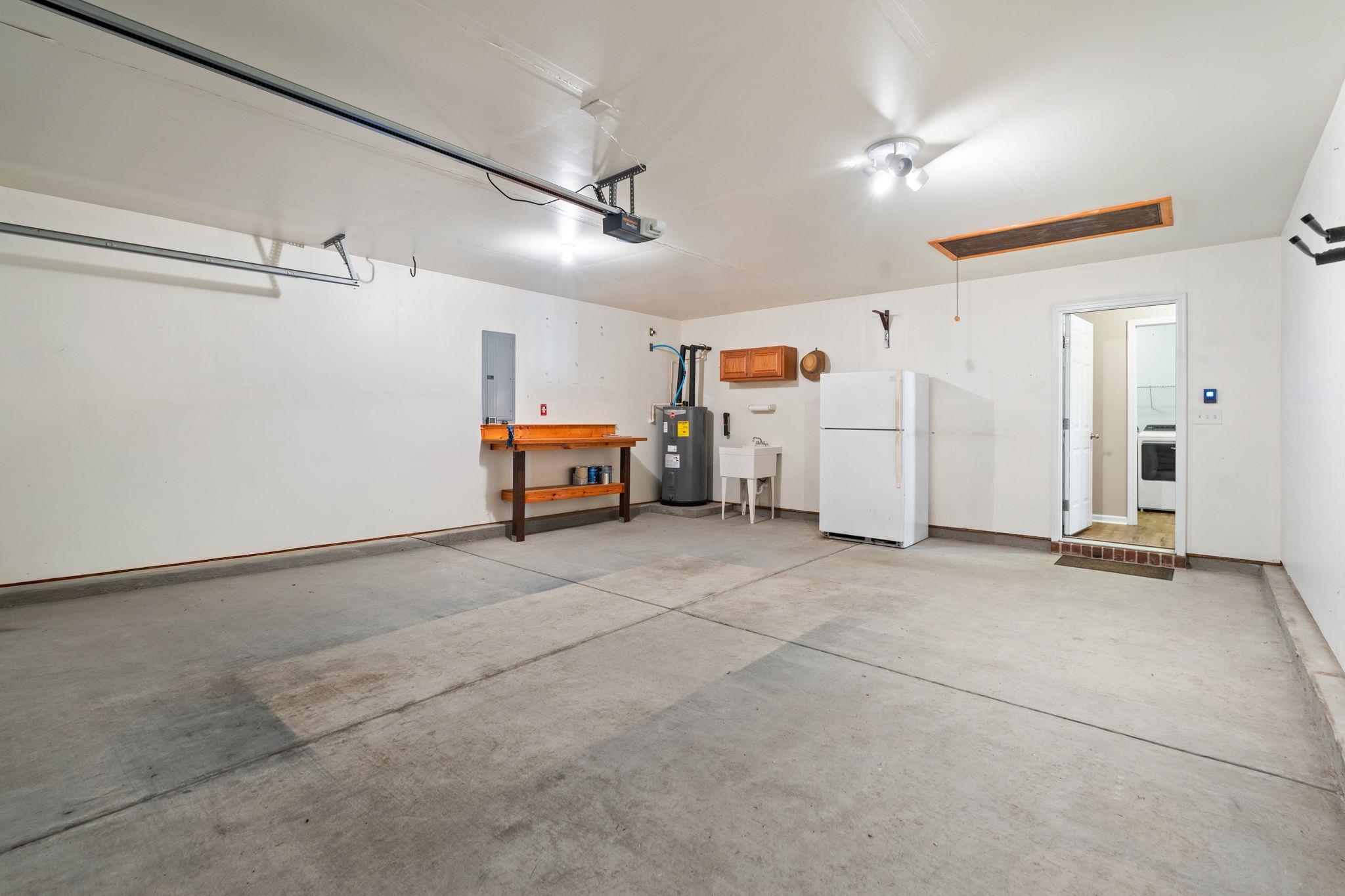 2609083 | Photo 36