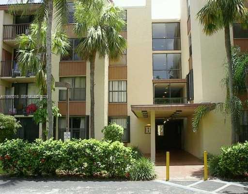 Promenade At Kendale Lake