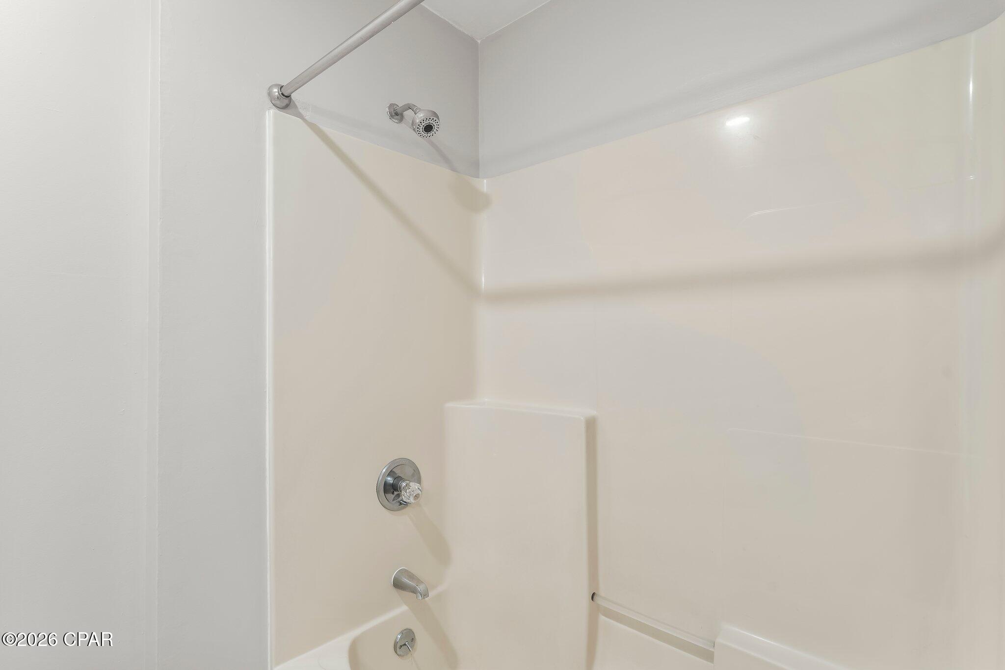 Image 11 For 6328 Beach Drive