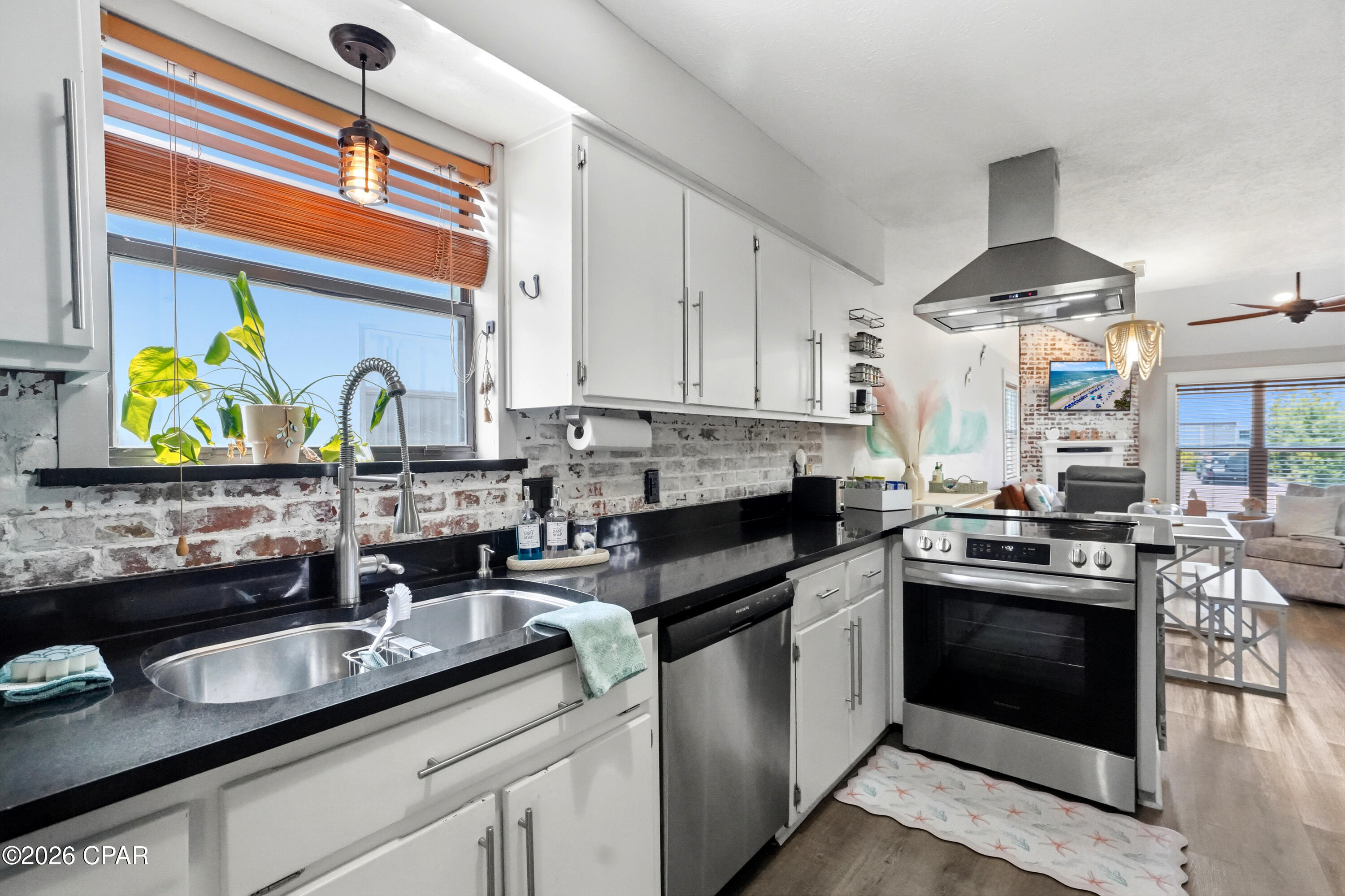 Image 7 For 3515 19th Street 2