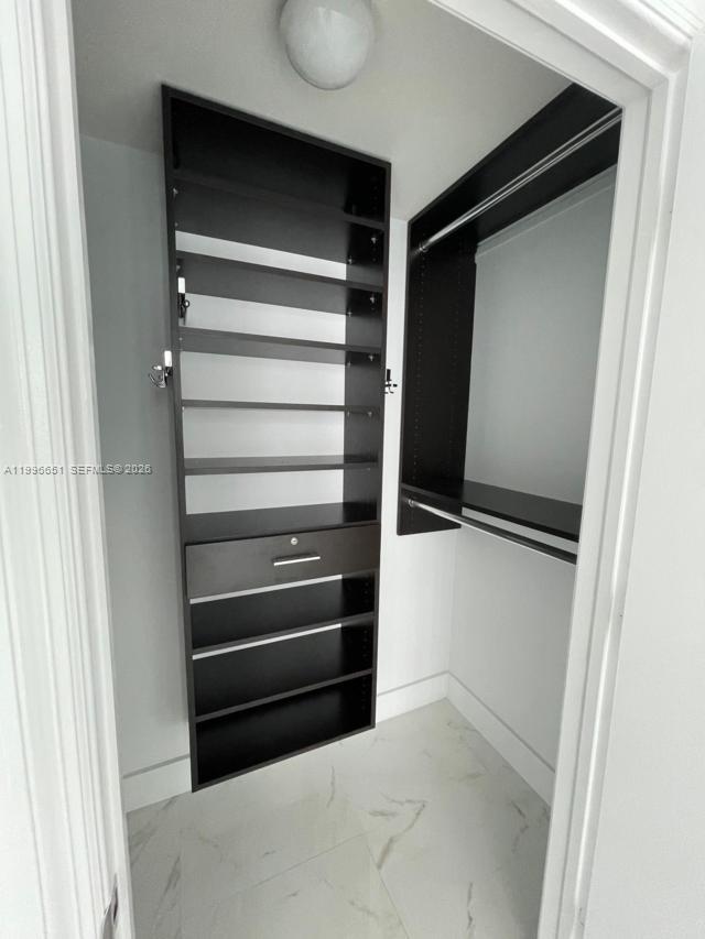 500 Brickell Ave 2506