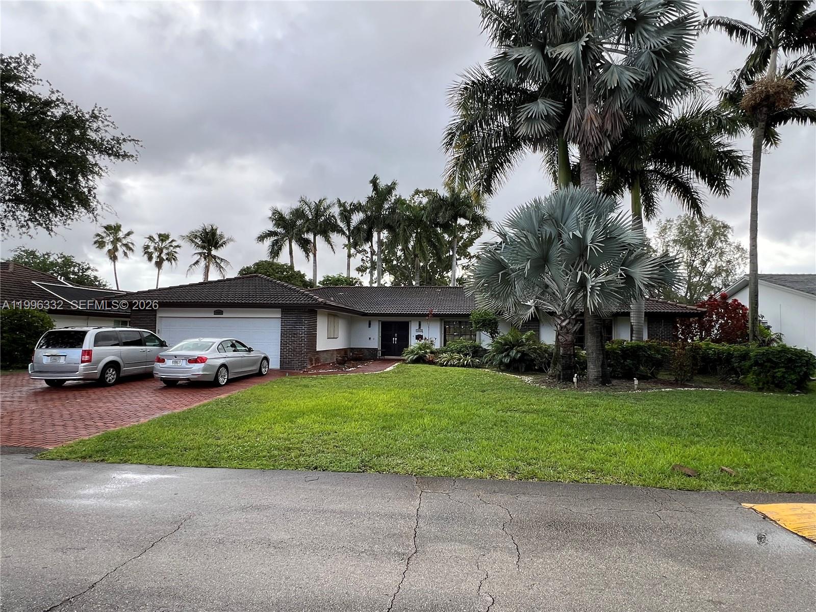 Country Club Of Miami Est