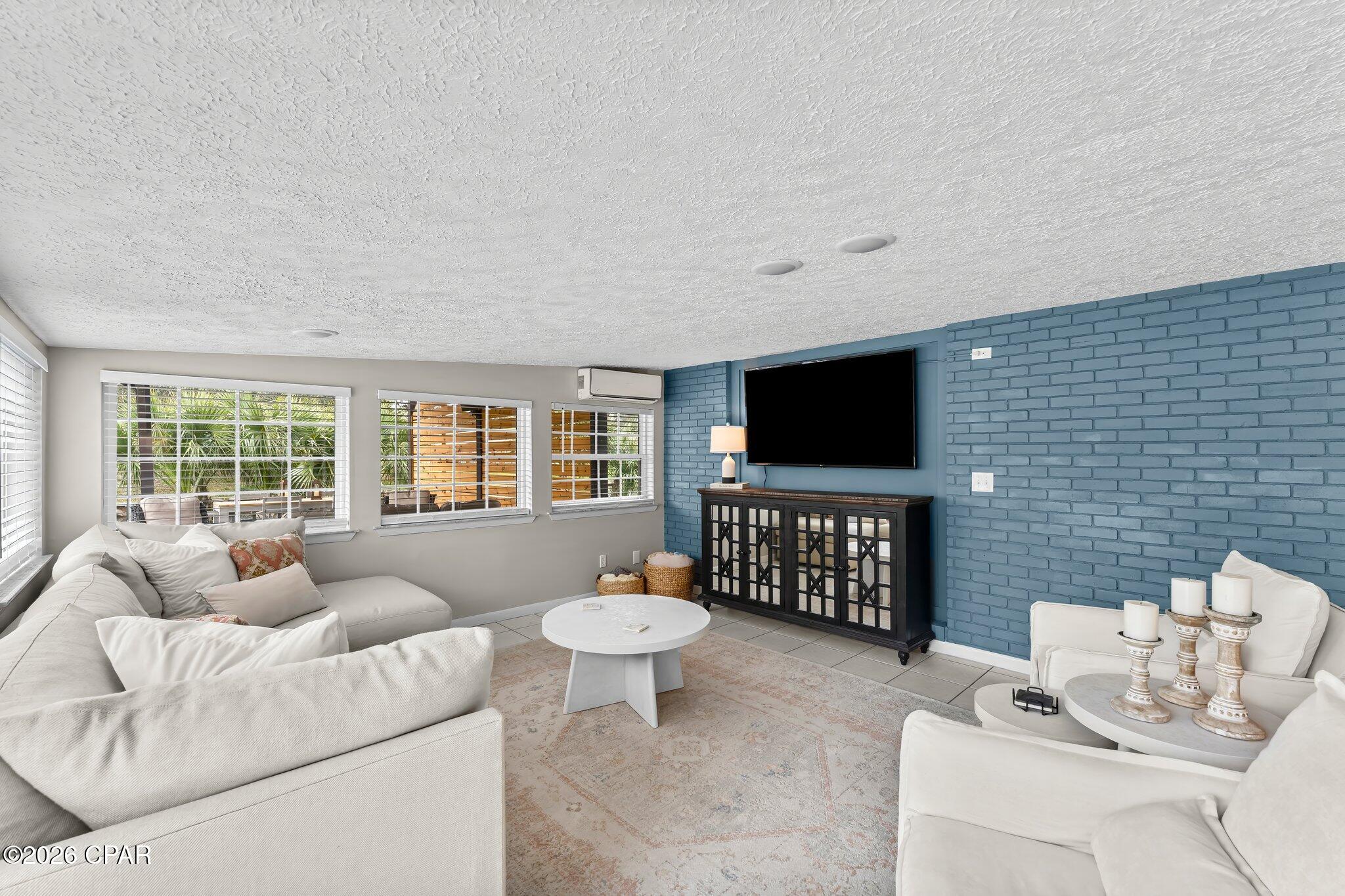 Listing photo id 25 for 4503 Northshore Road