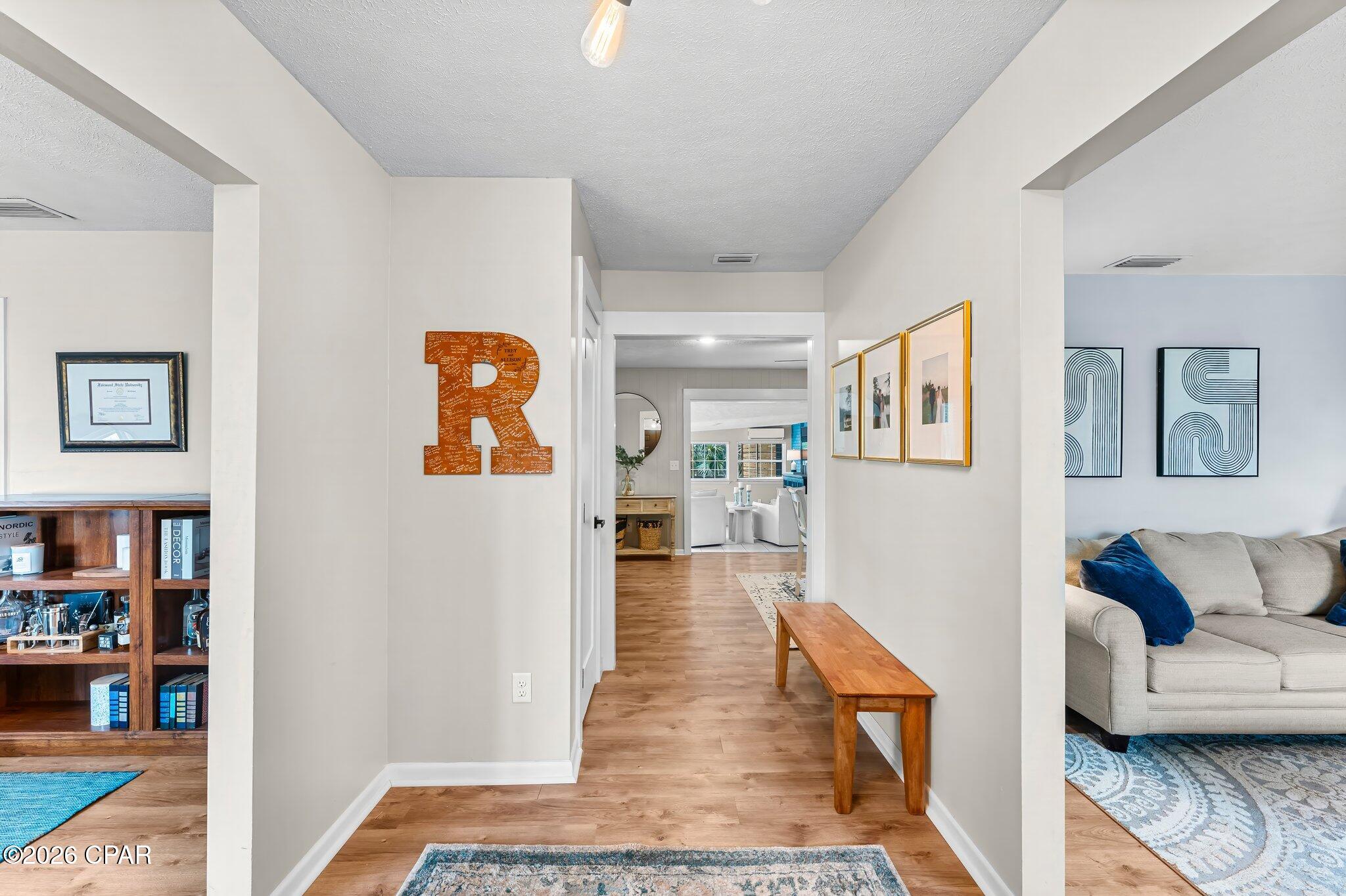 Listing photo id 6 for 4503 Northshore Road