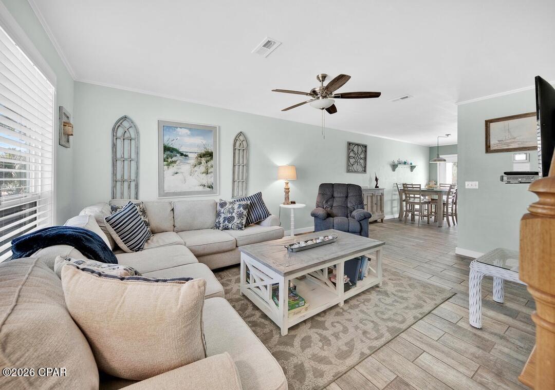 Image 3 For 32 Chateau Road