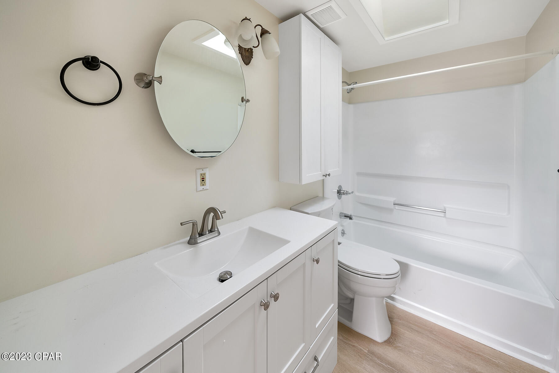 Image 17 For 206 2nd Court A