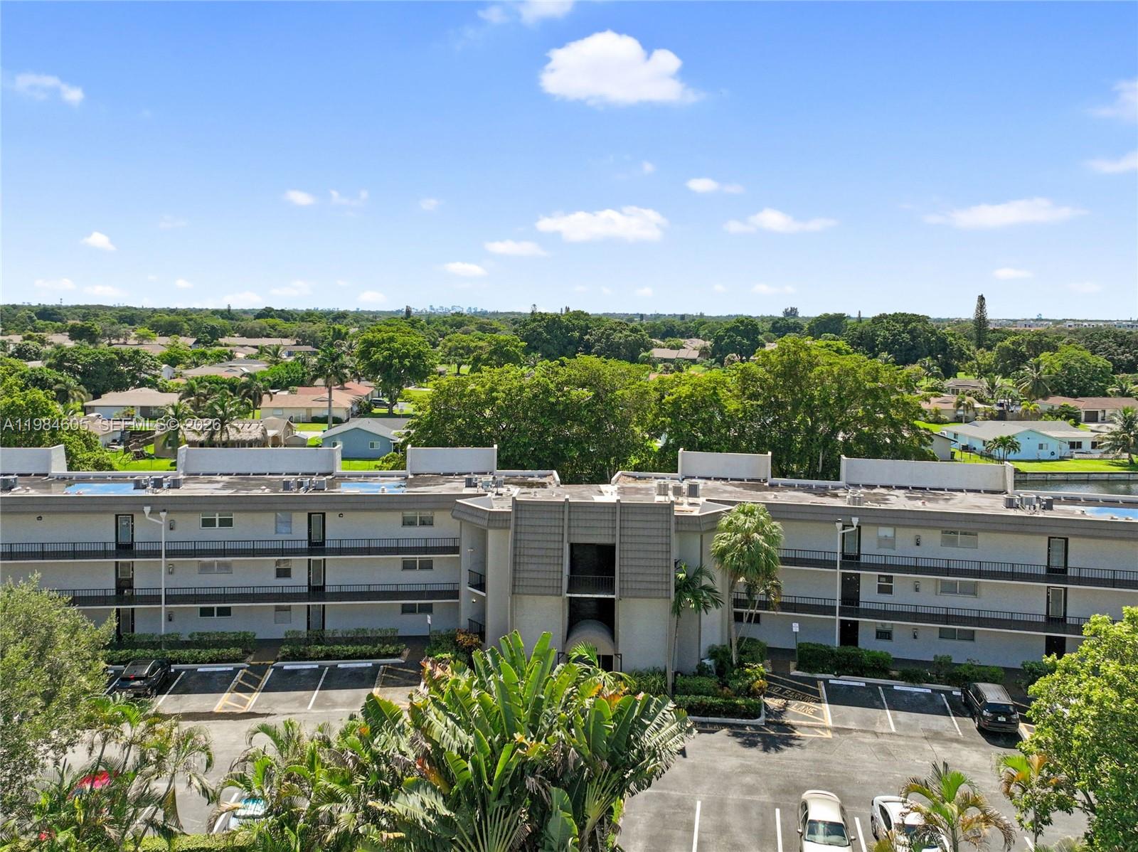 Lime Bay Condominium 8