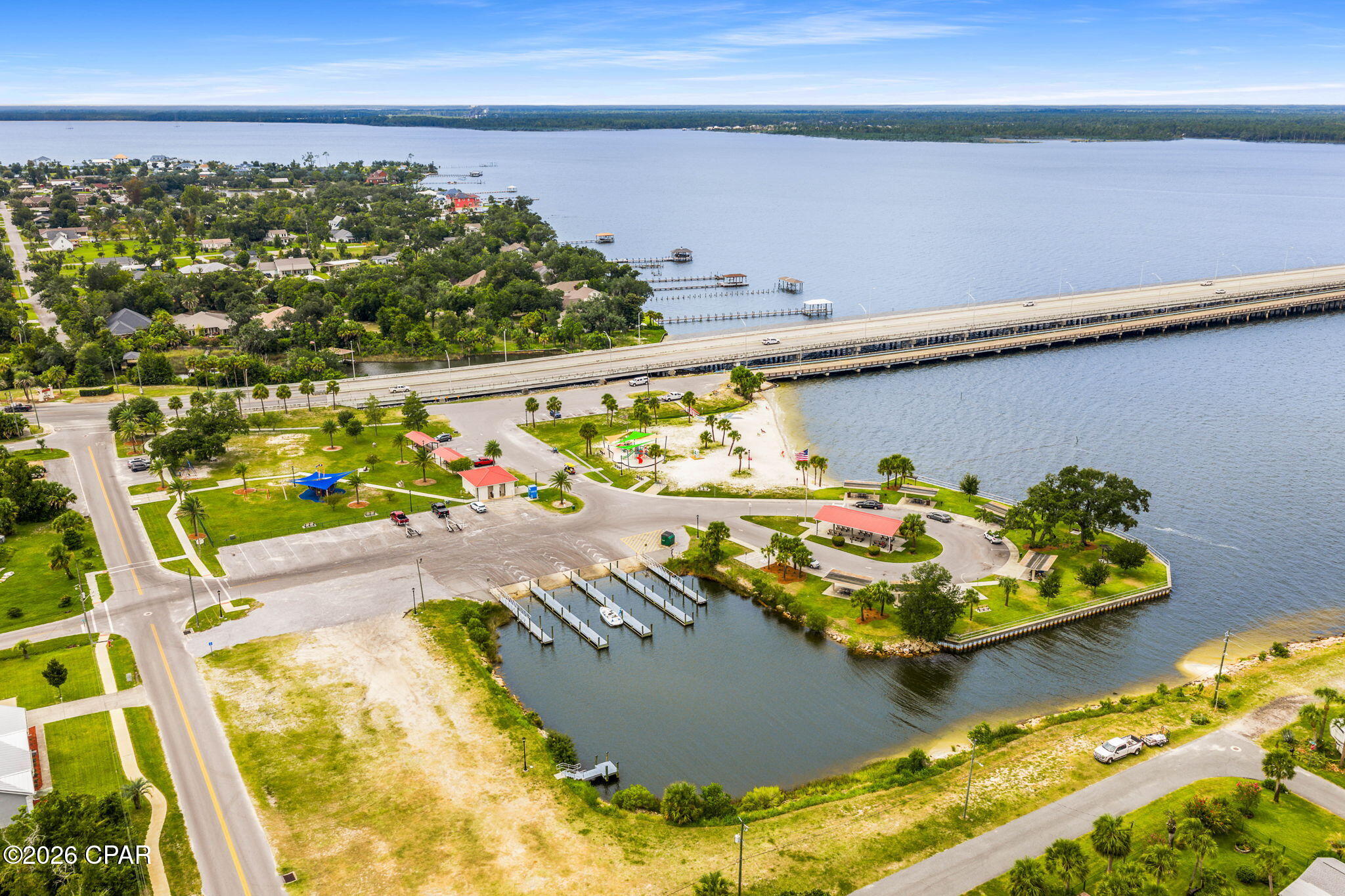 Listing photo id 103 for 607 Timbers Crossing