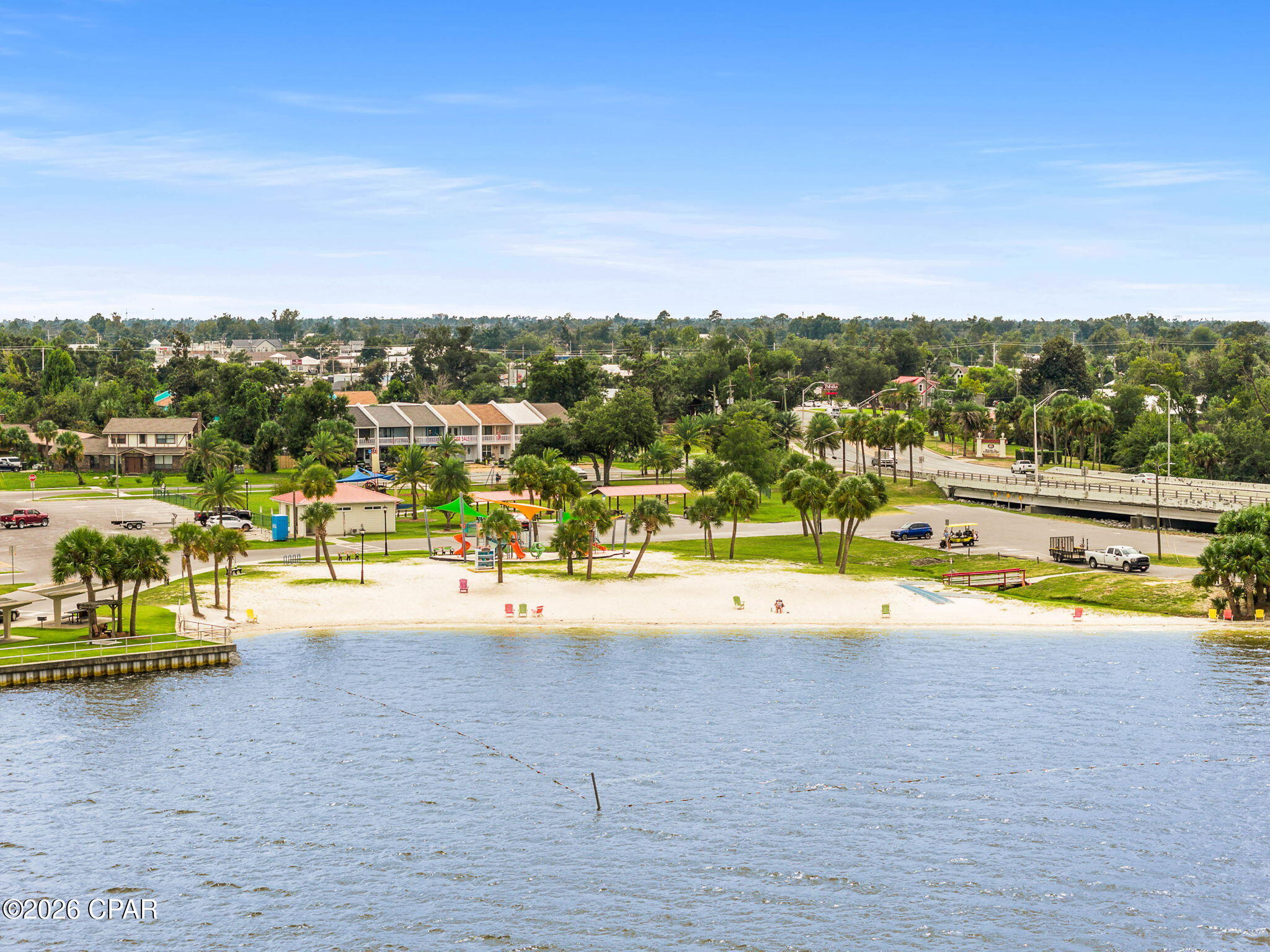 Listing photo id 104 for 607 Timbers Crossing