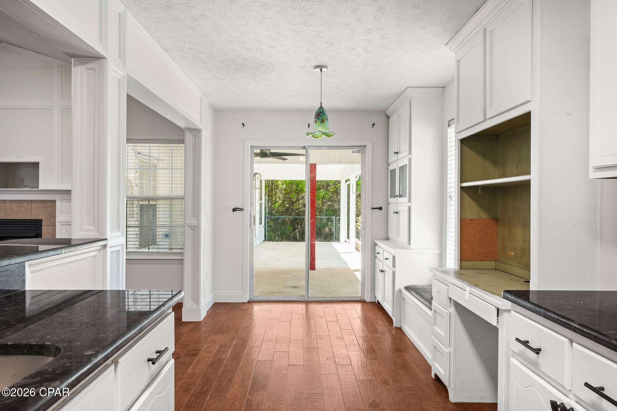 Listing photo id 21 for 607 Timbers Crossing