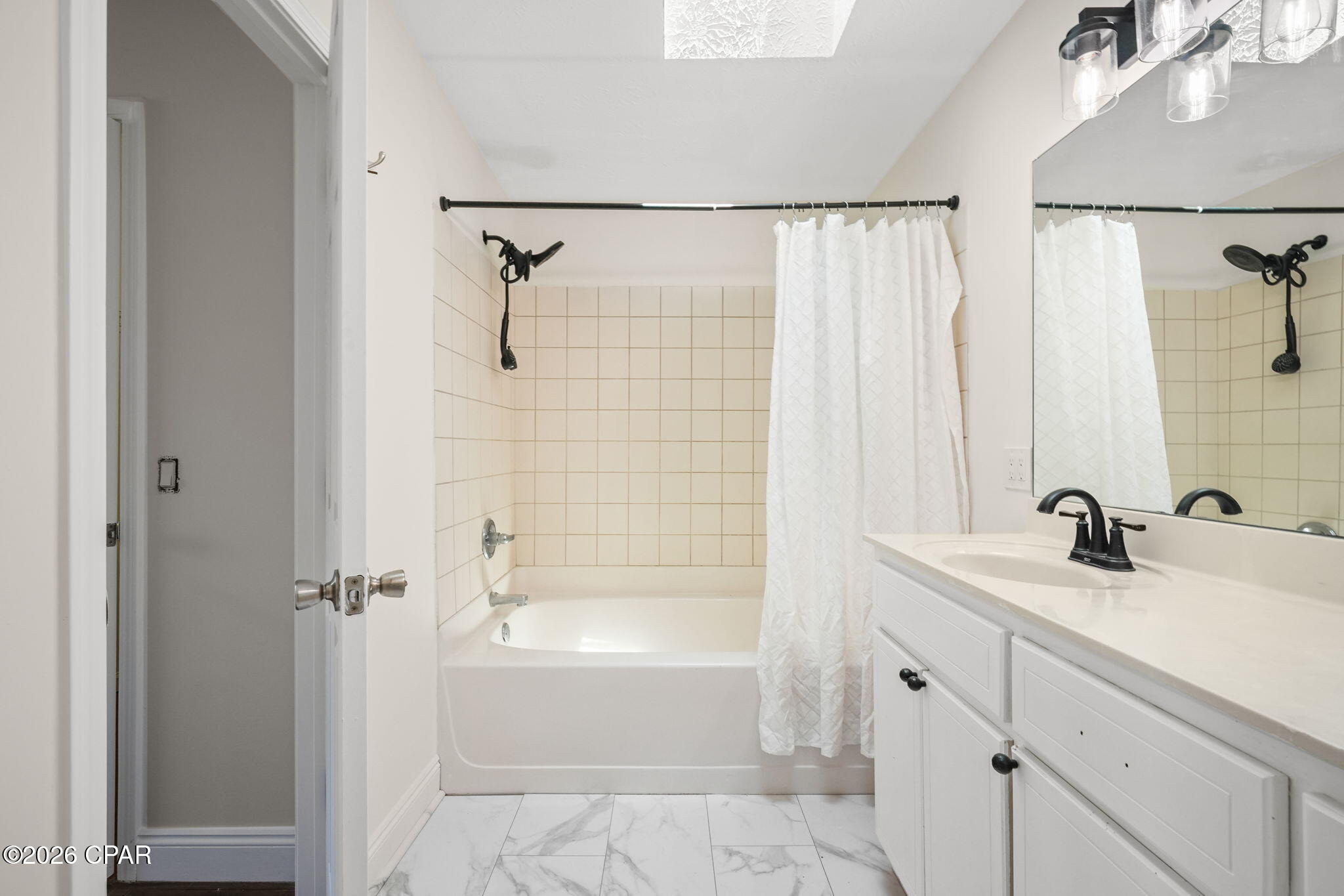 Listing photo id 31 for 607 Timbers Crossing