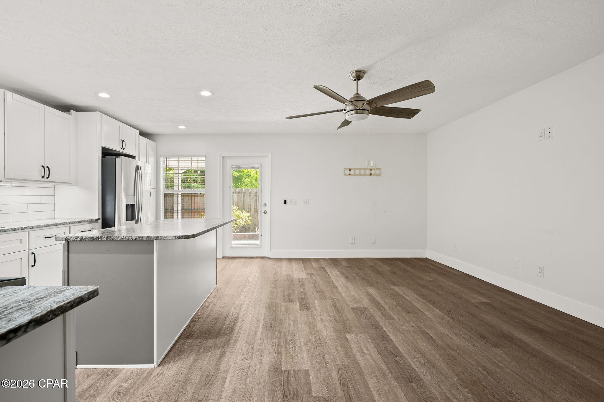 Listing photo id 41 for 607 Timbers Crossing