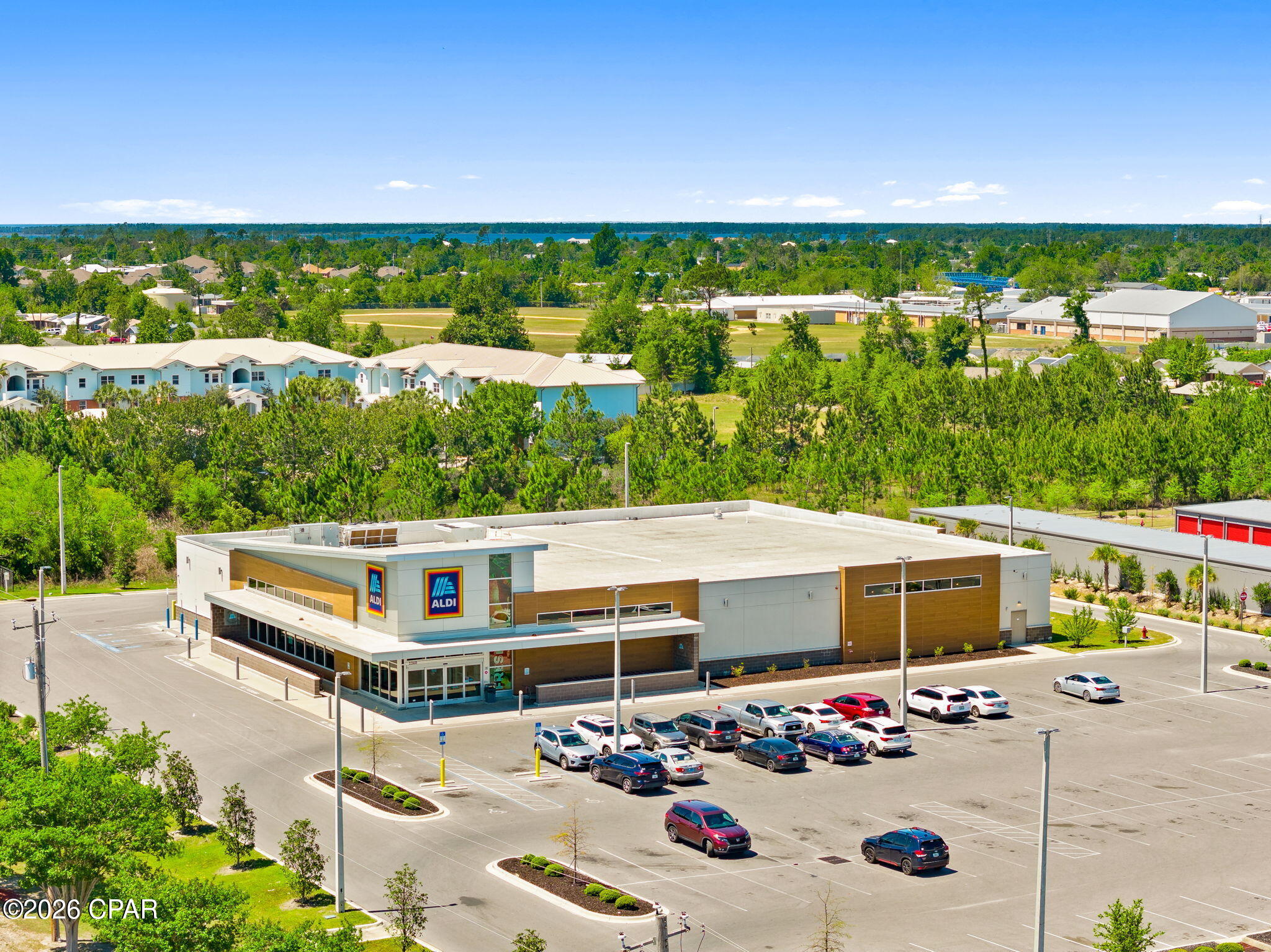 Listing photo id 82 for 607 Timbers Crossing