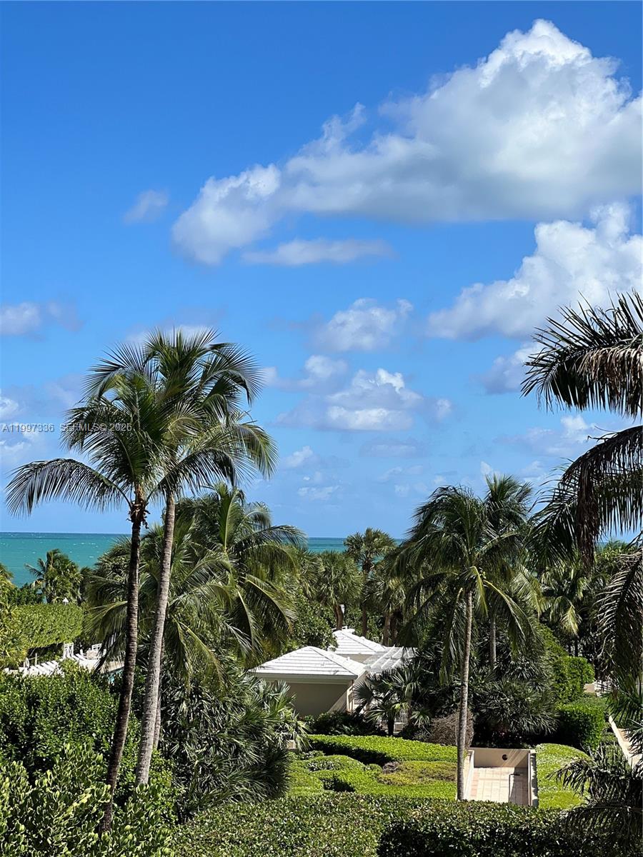 Grand Bay Residences Cond