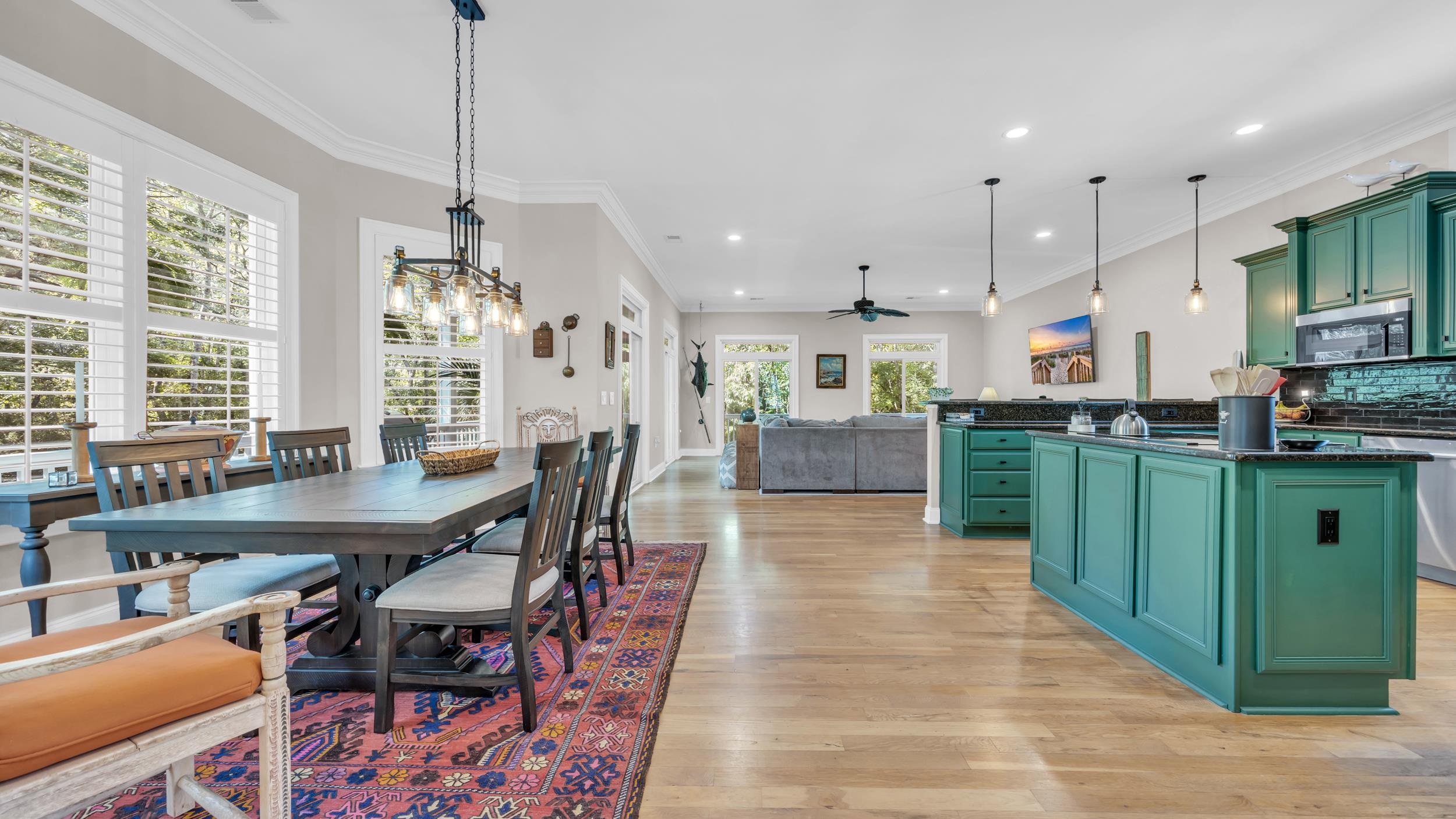 2609137 | Photo 18