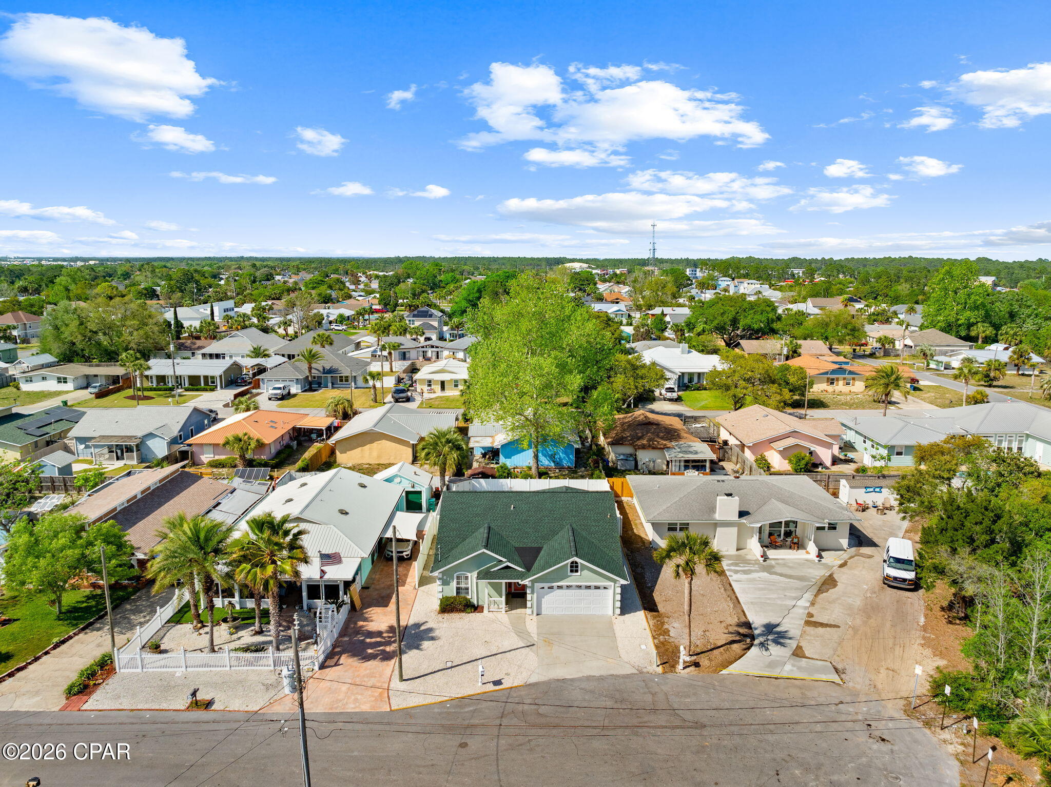 Image 33 For 615 Poinsettia Court