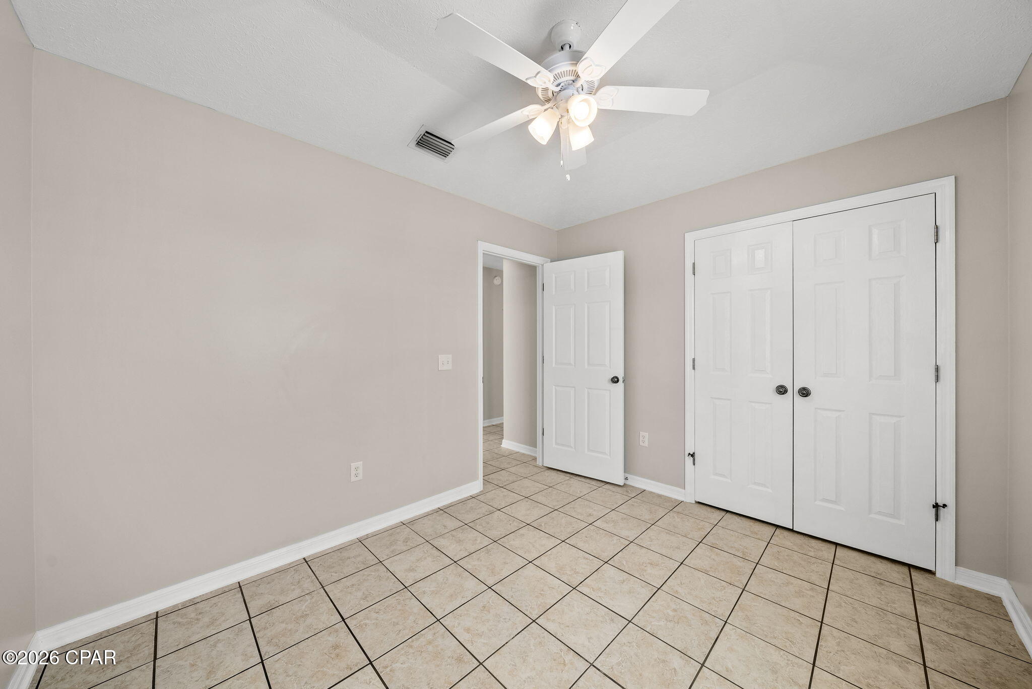 Image 5 For 615 Poinsettia Court