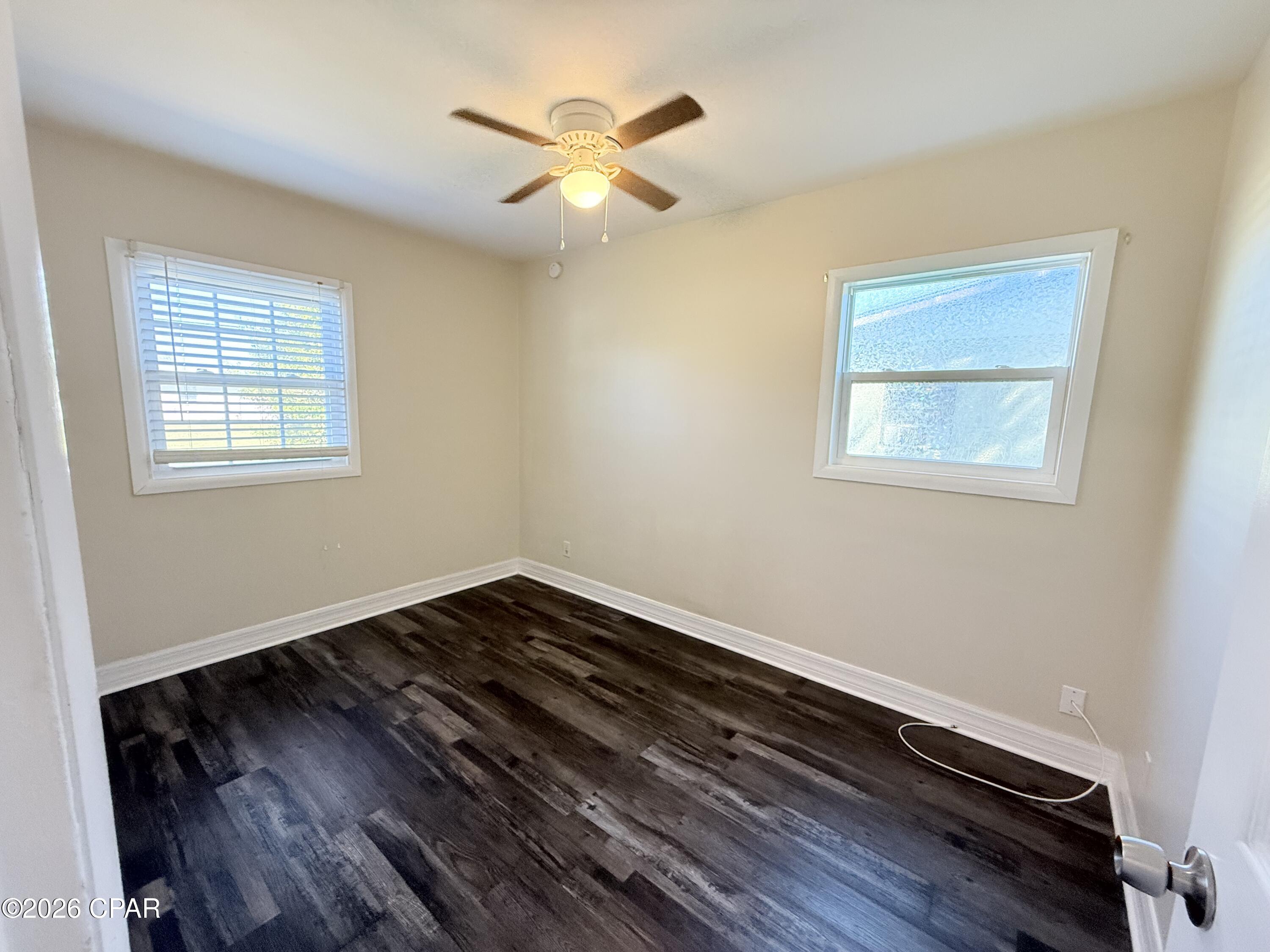 Image 17 For 808 Forestdale Avenue