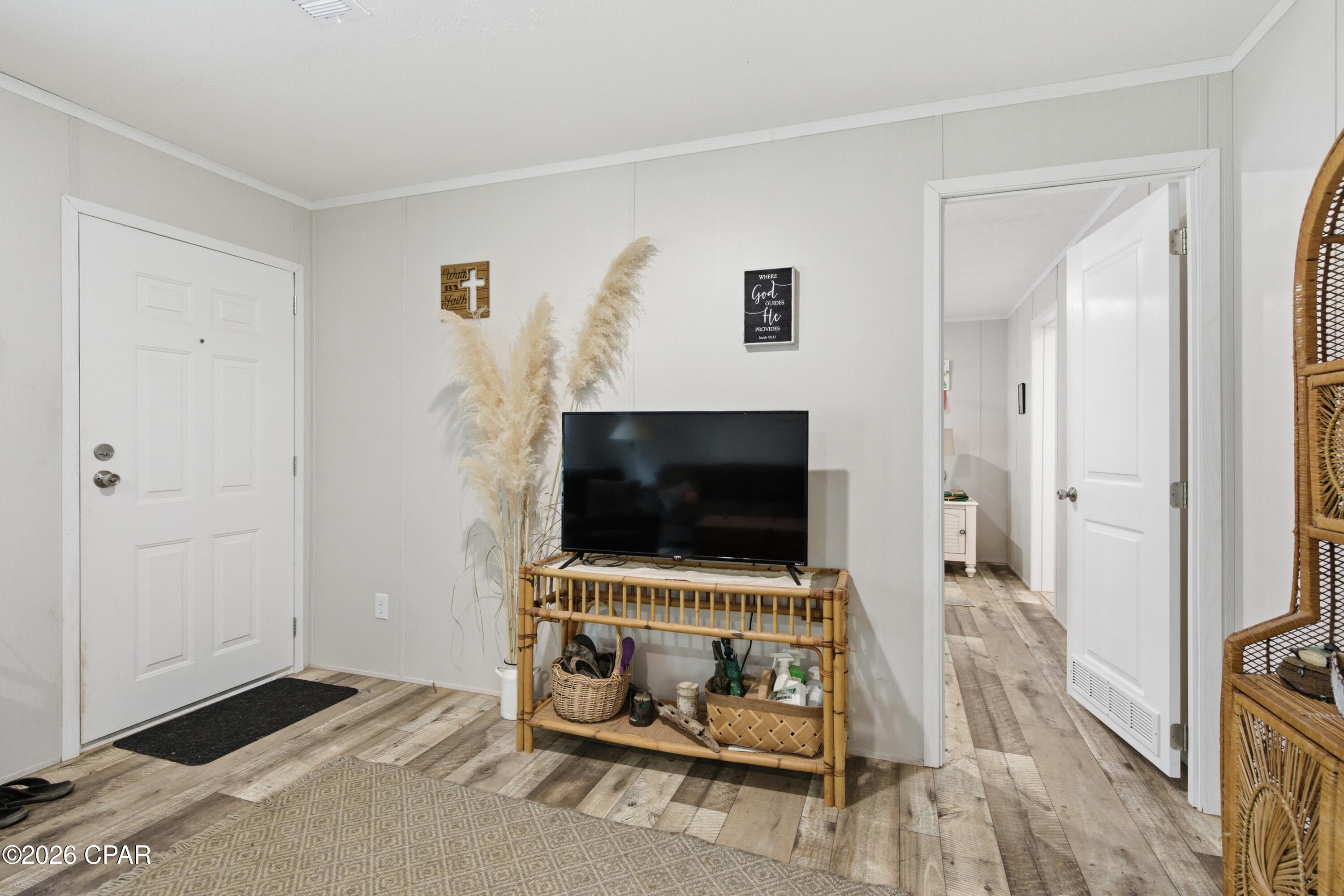 Image 16 For 650 Satellite Road