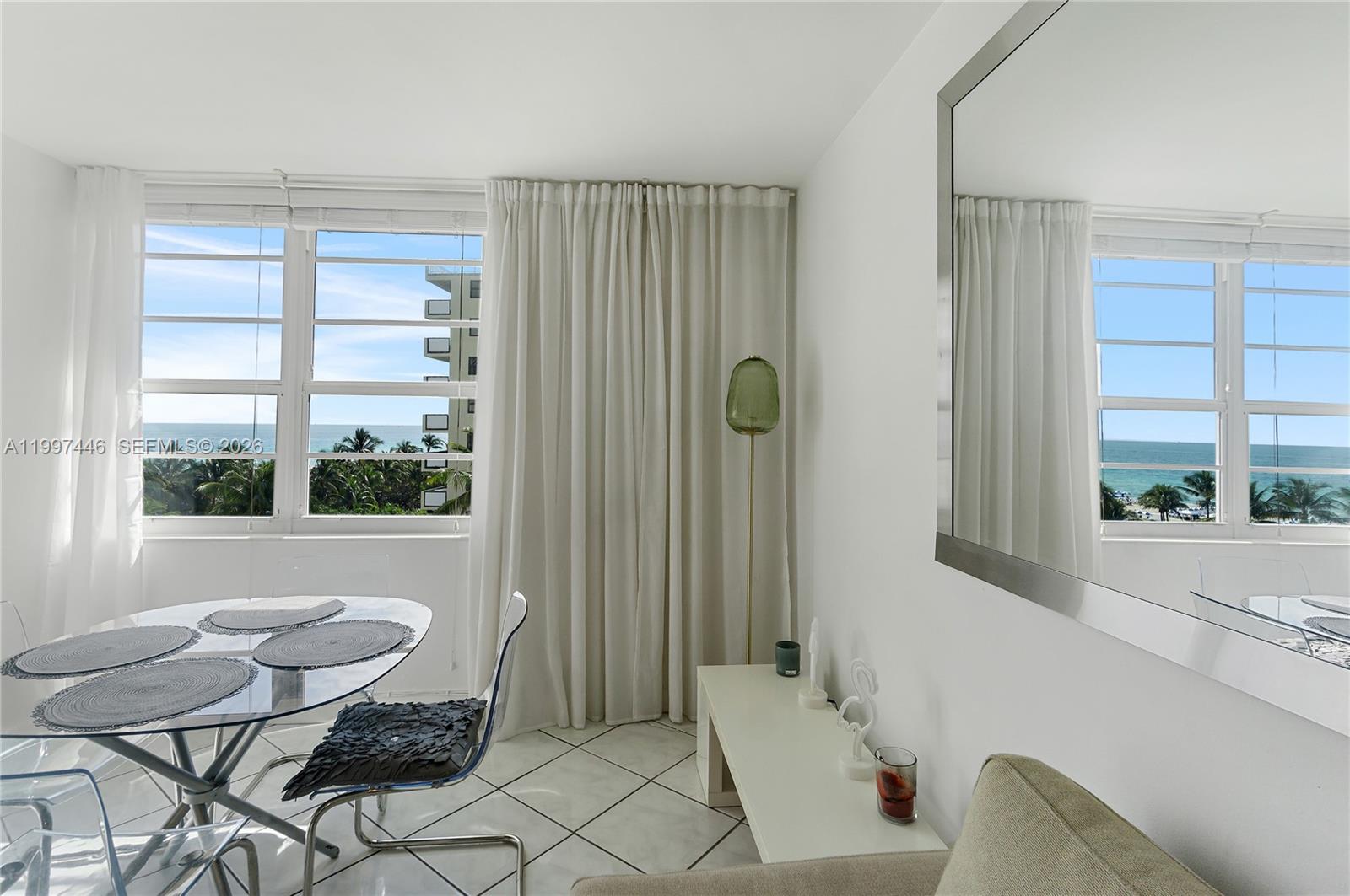 The Decoplage Condo
