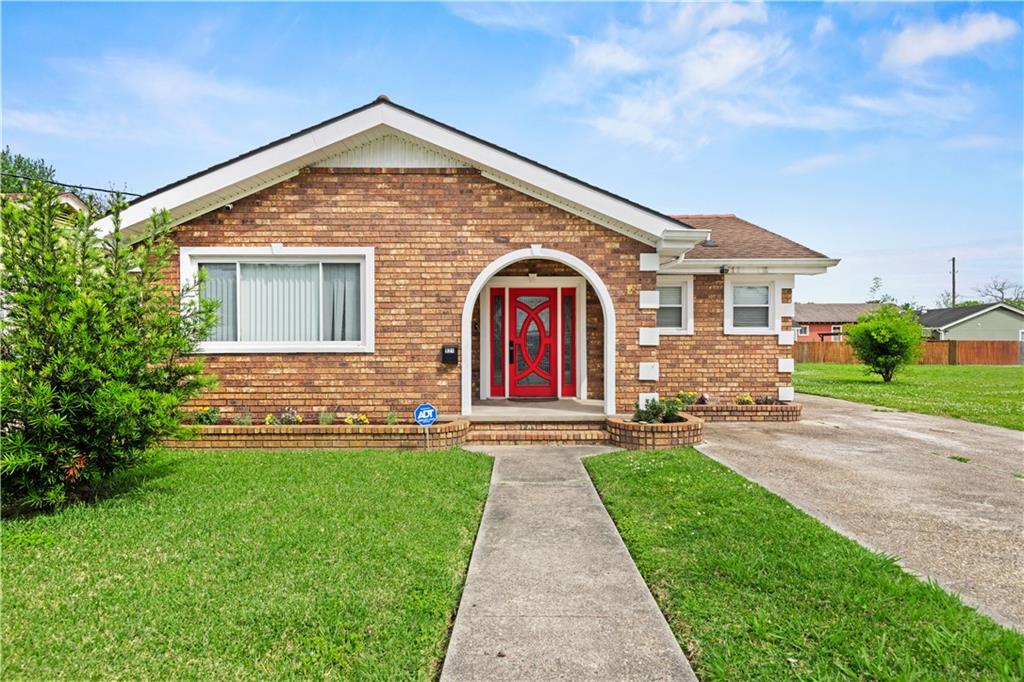 Homes for sale in New Orleans, LA | 921 Lamanche St, New Orleans, LA 70117 | MLS# 2551802