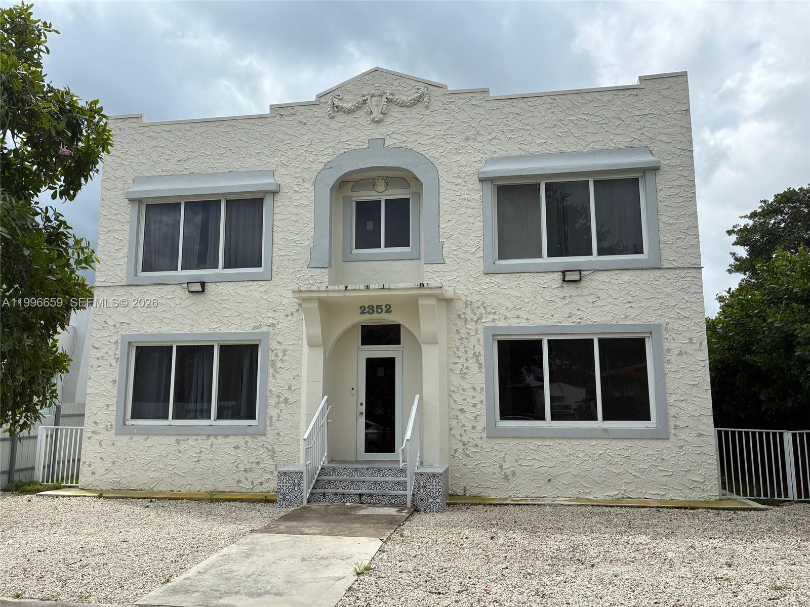 Beacon Manor