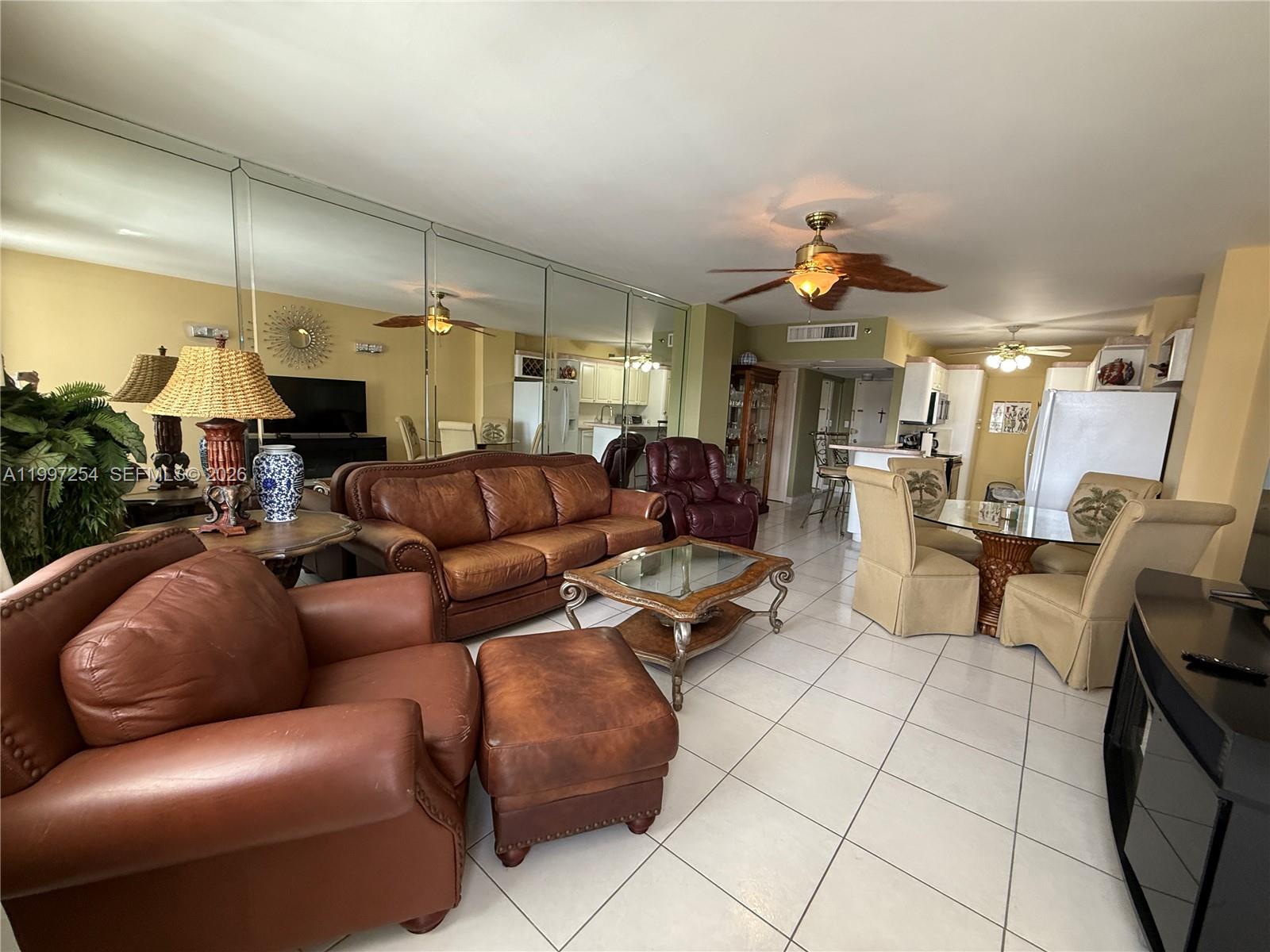 The Decoplage Condo