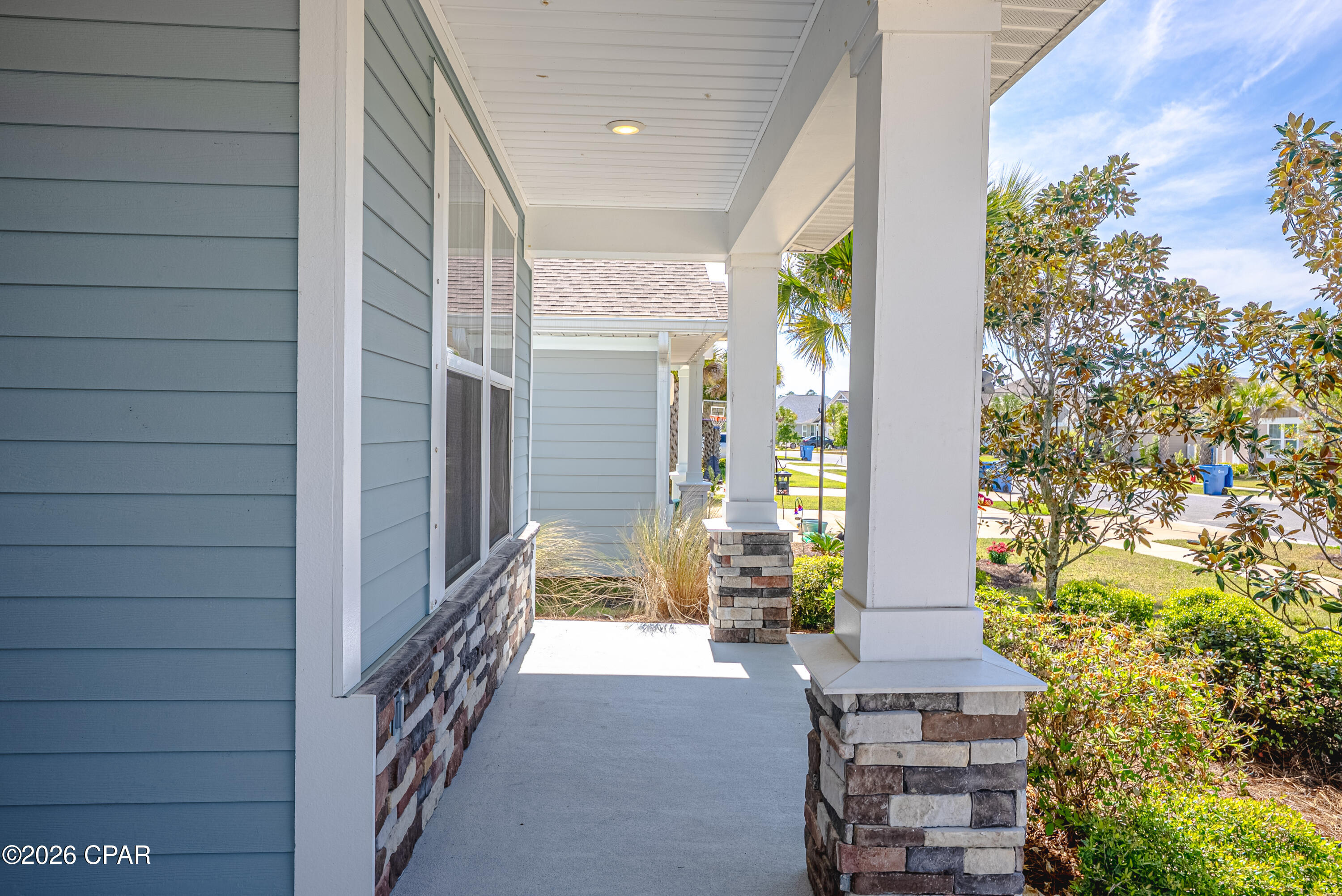 Image 3 For 410 Warren Bayou Lane