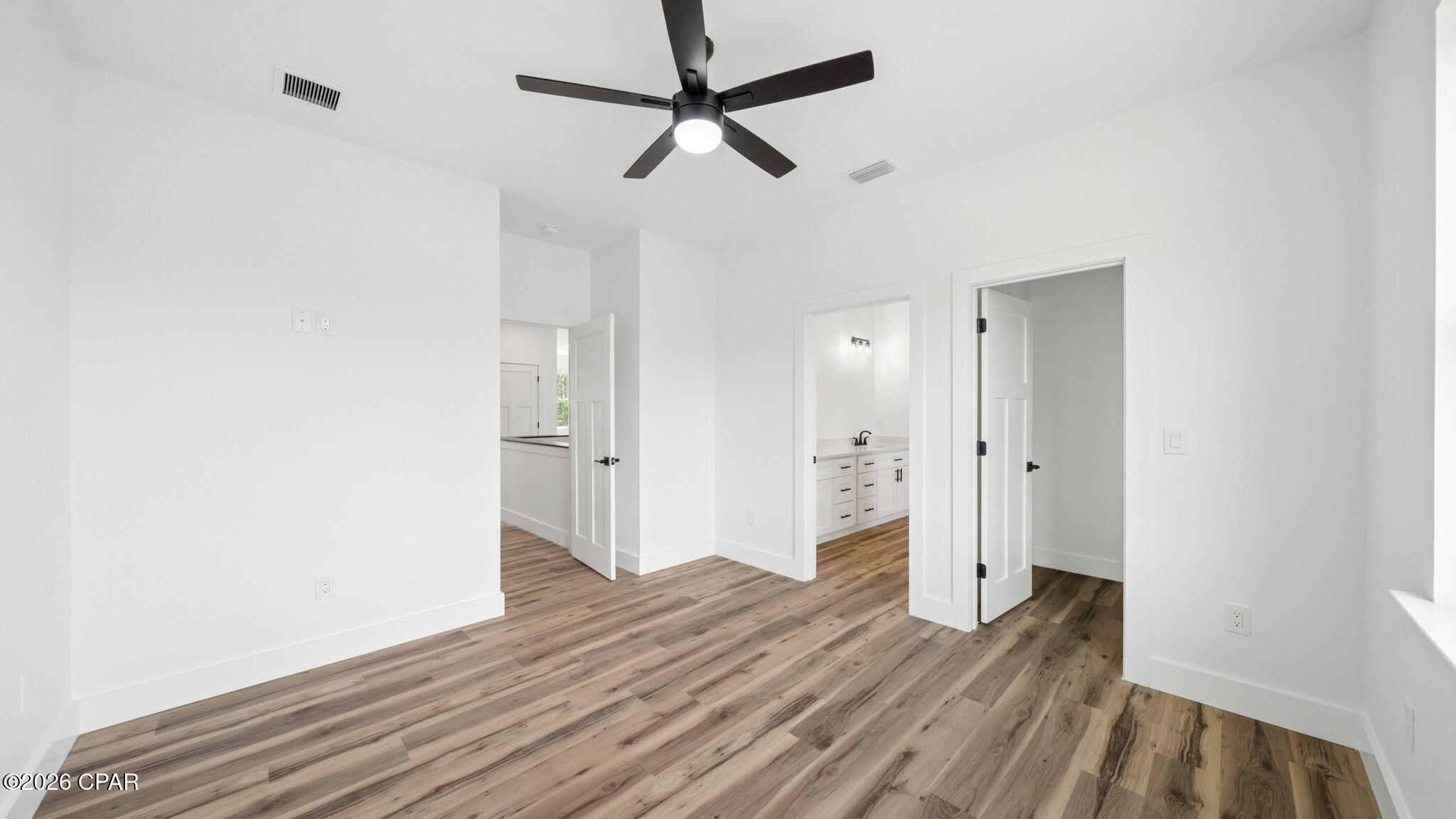 Listing photo id 25 for 2802 Hawks Landing Boulevard