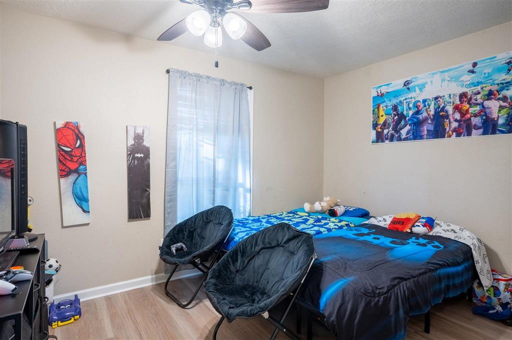4033 W Briarfield St Street — photo 3