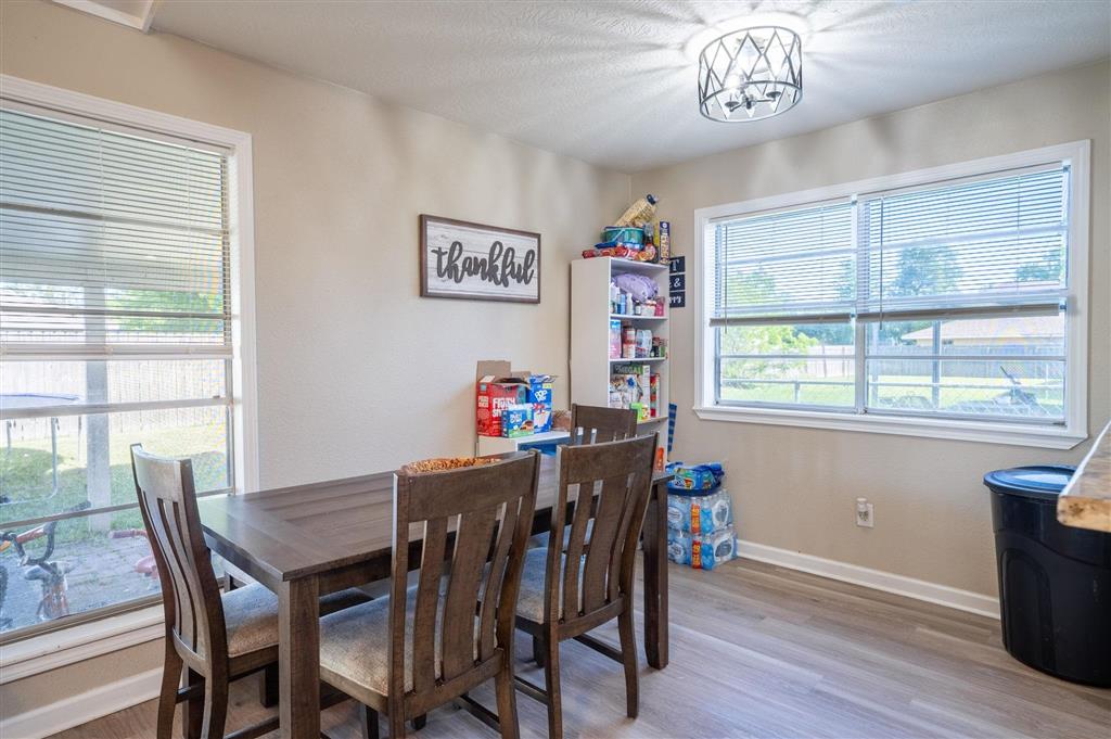 4033 W Briarfield St Street — photo 4